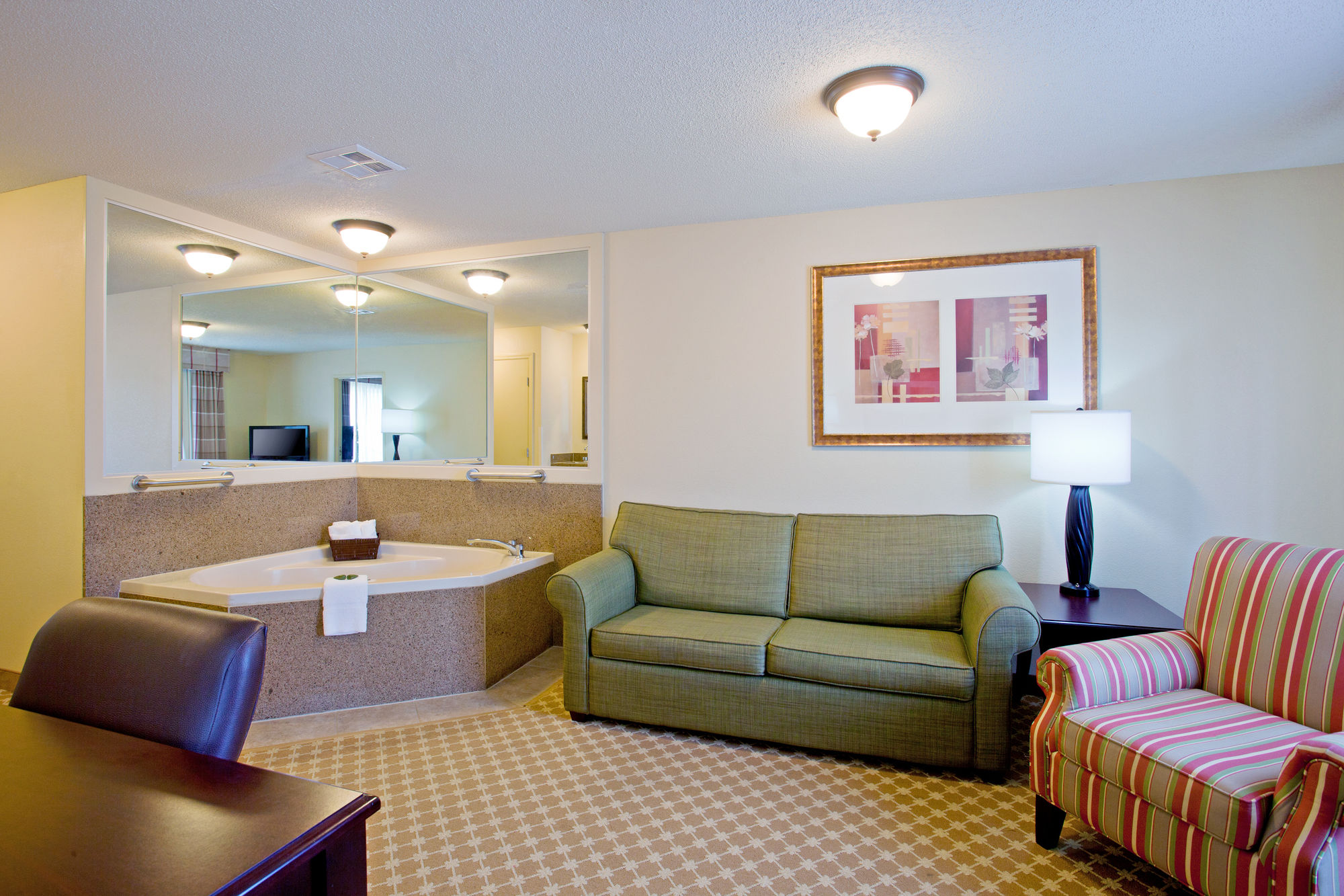 Country Inn & Suites By Radisson Asheville At Asheville Outlet Mall