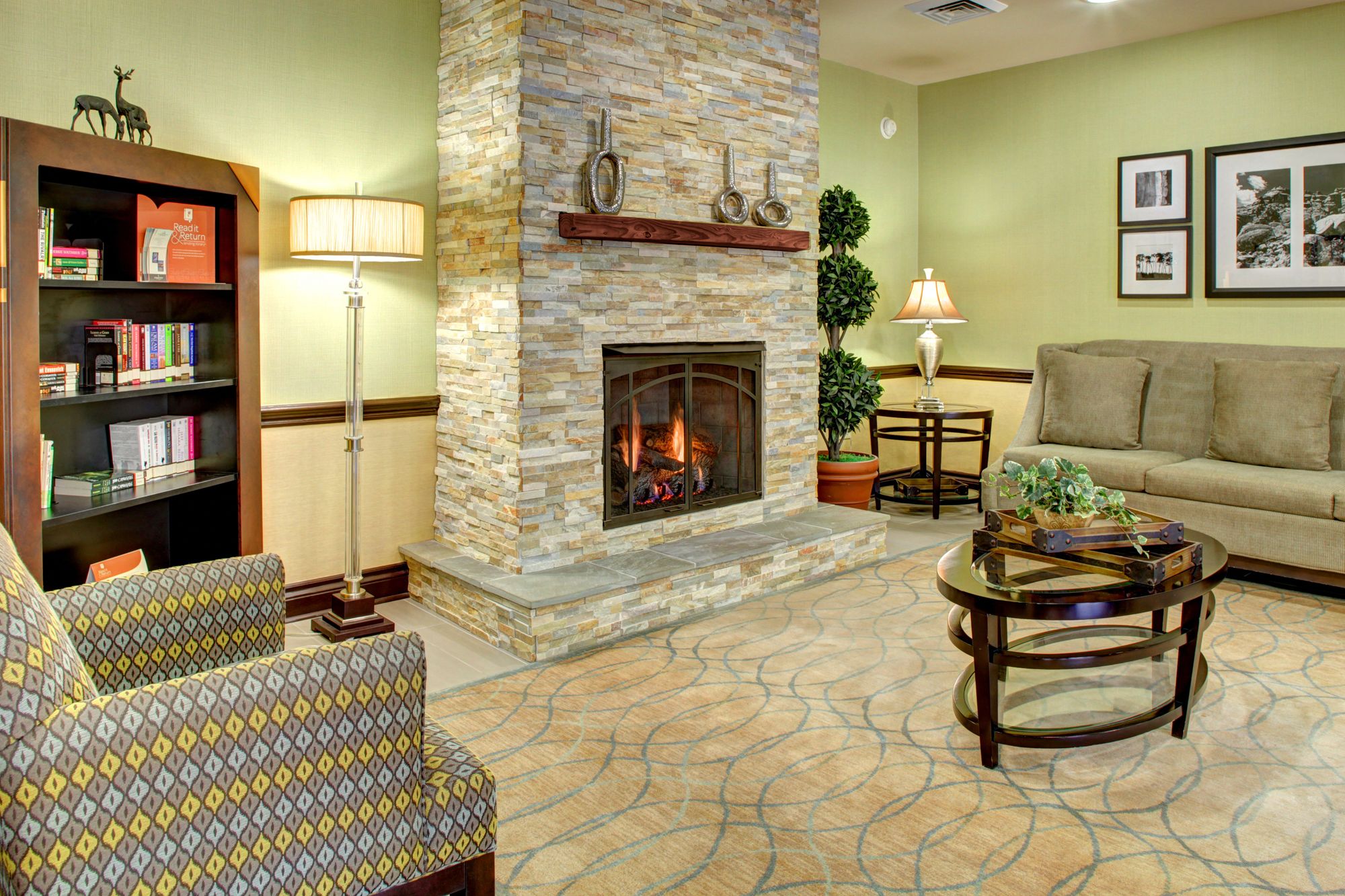 Country Inn & Suites by Radisson Asheville Downtown Tunnel Road