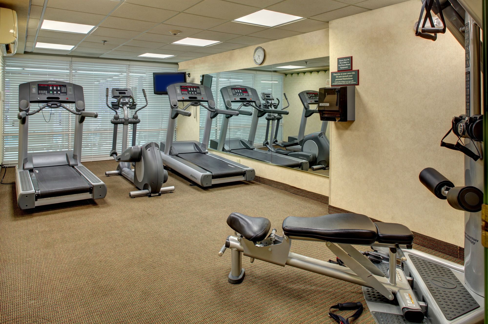 Country Inn & Suites by Radisson Asheville Downtown Tunnel Road