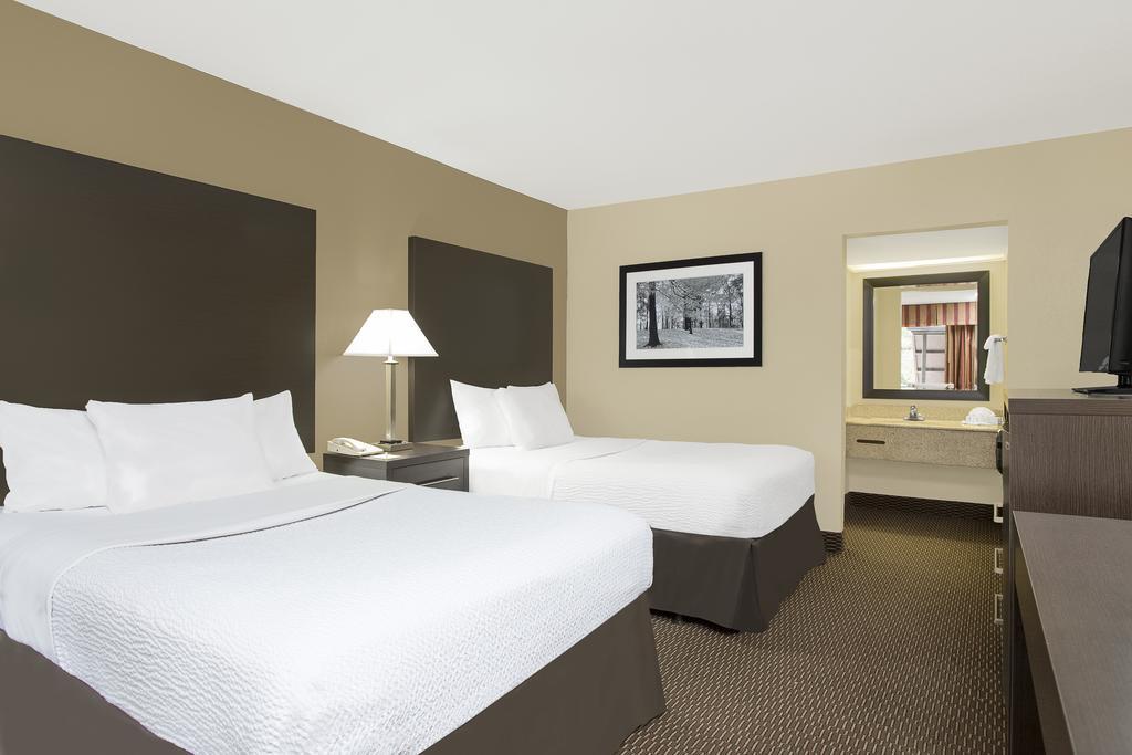 Days Inn by Wyndham Asheville Mall