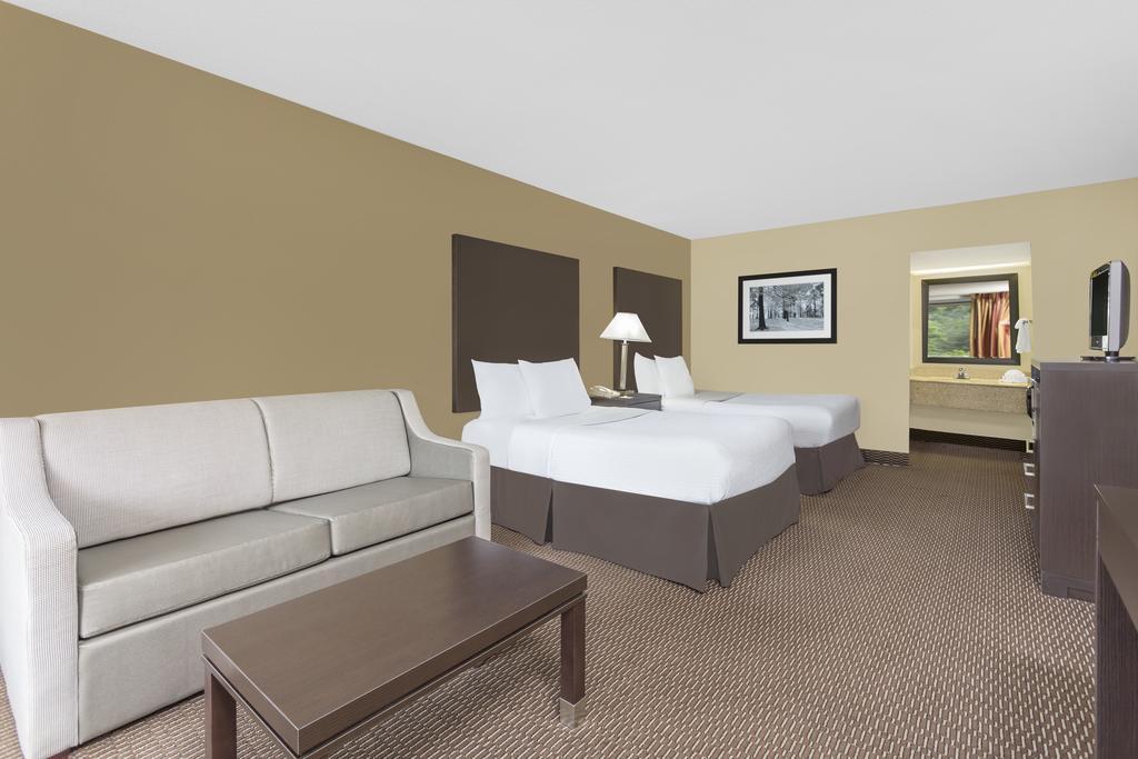 Days Inn by Wyndham Asheville Mall