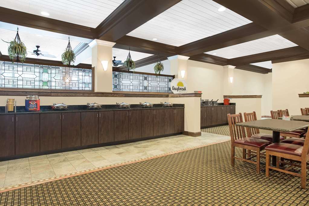 Days Inn by Wyndham Asheville Mall