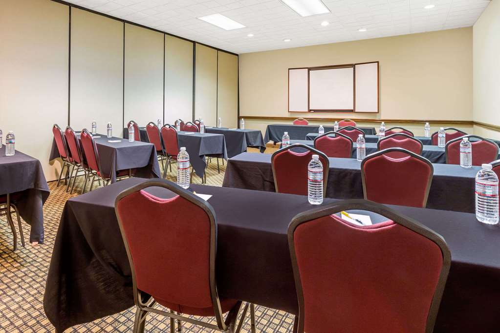 Days Inn by Wyndham Asheville Mall