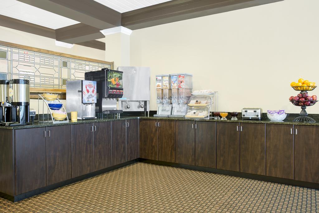 Days Inn by Wyndham Asheville Mall