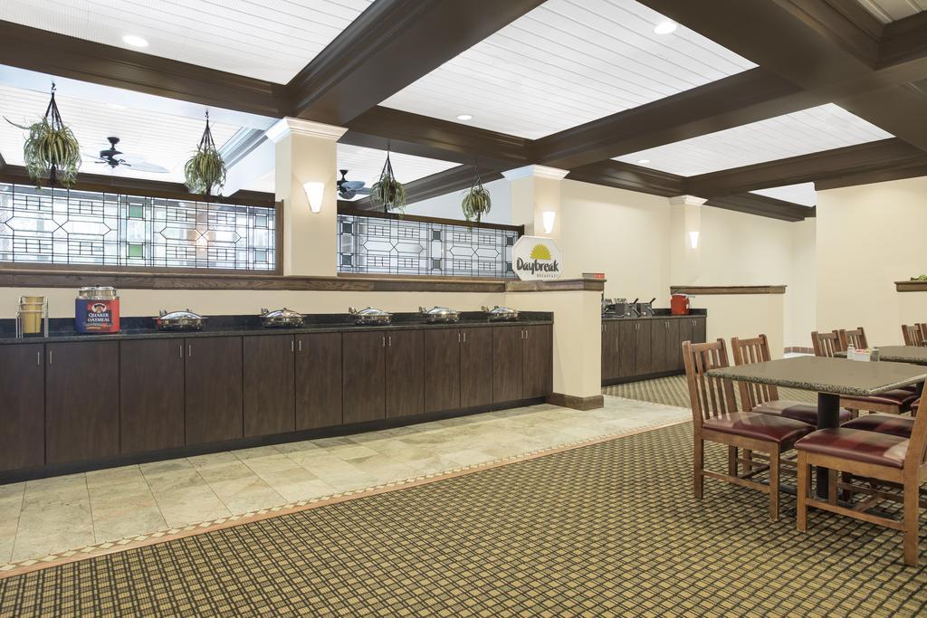 Days Inn by Wyndham Asheville Mall