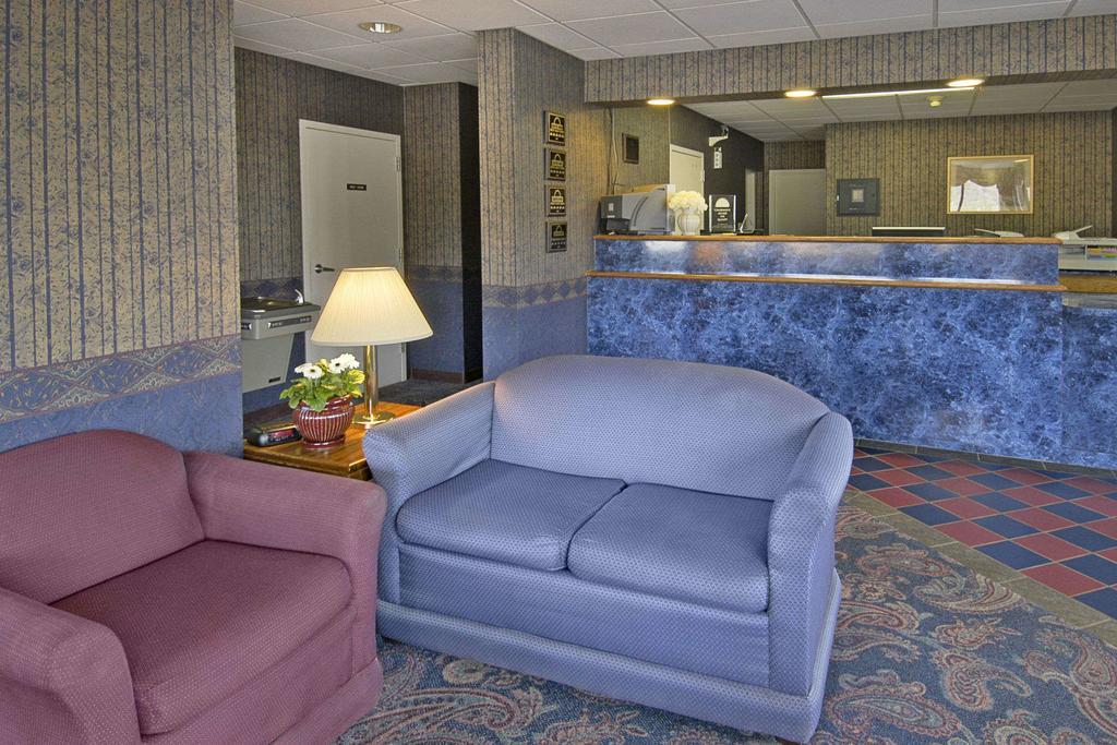 Days Inn by Wyndham Asheville Downtown North