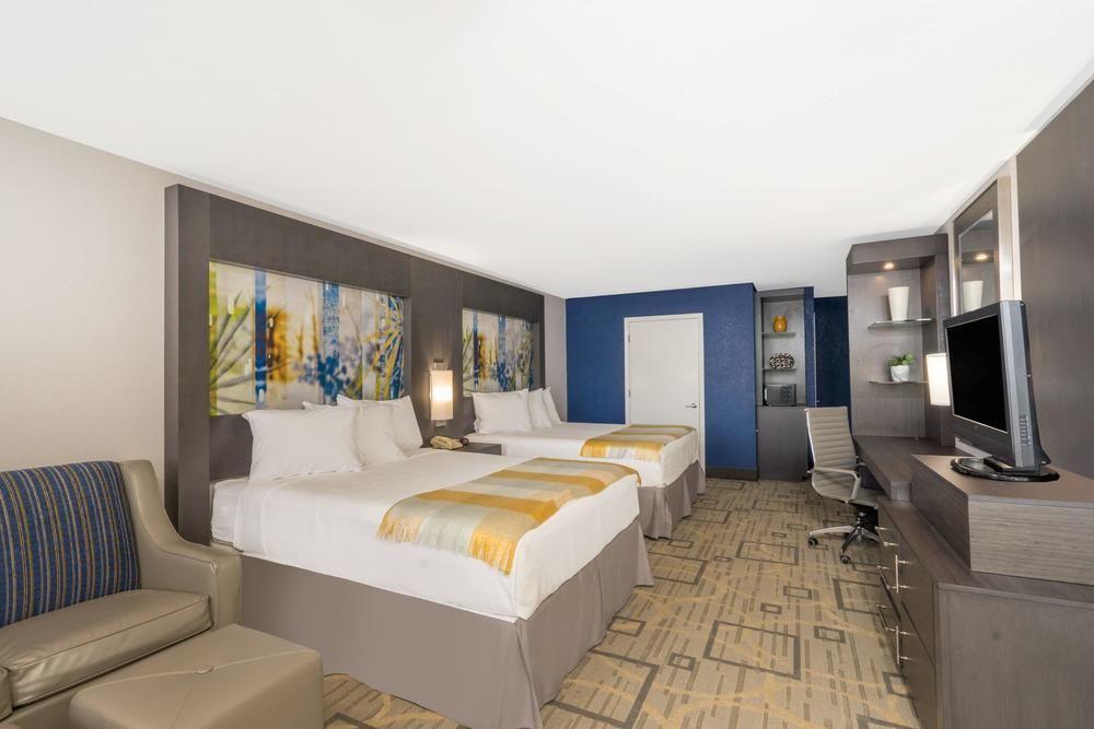 Days Inn by Wyndham Asheville Downtown North