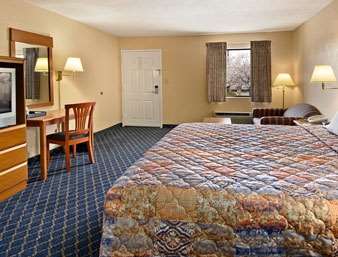 Days Inn by Wyndham Asheville Downtown North