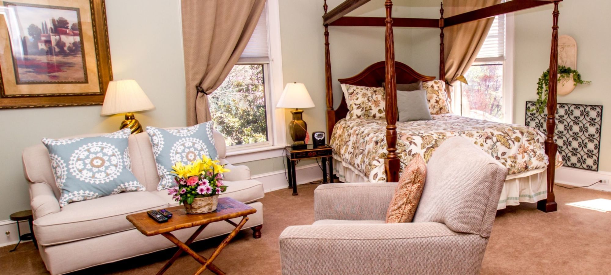 Hill House Bed & Breakfast Inn