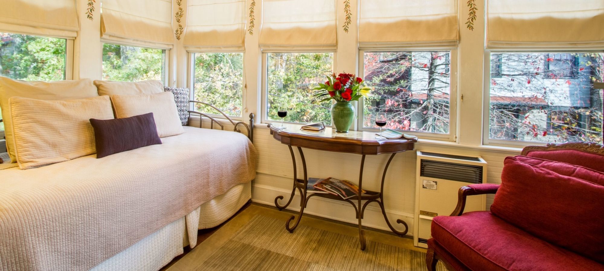 Hill House Bed & Breakfast Inn