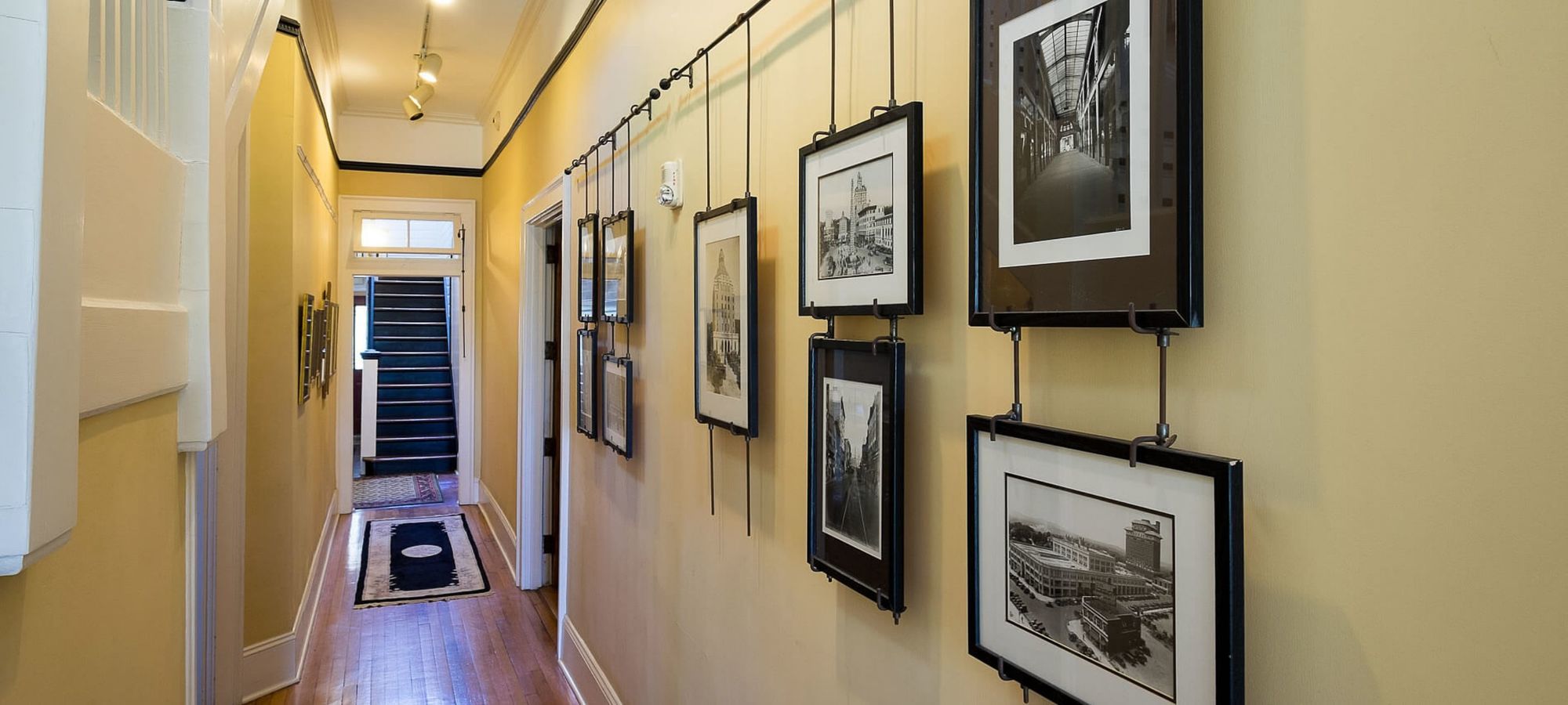 Hill House Bed & Breakfast Inn