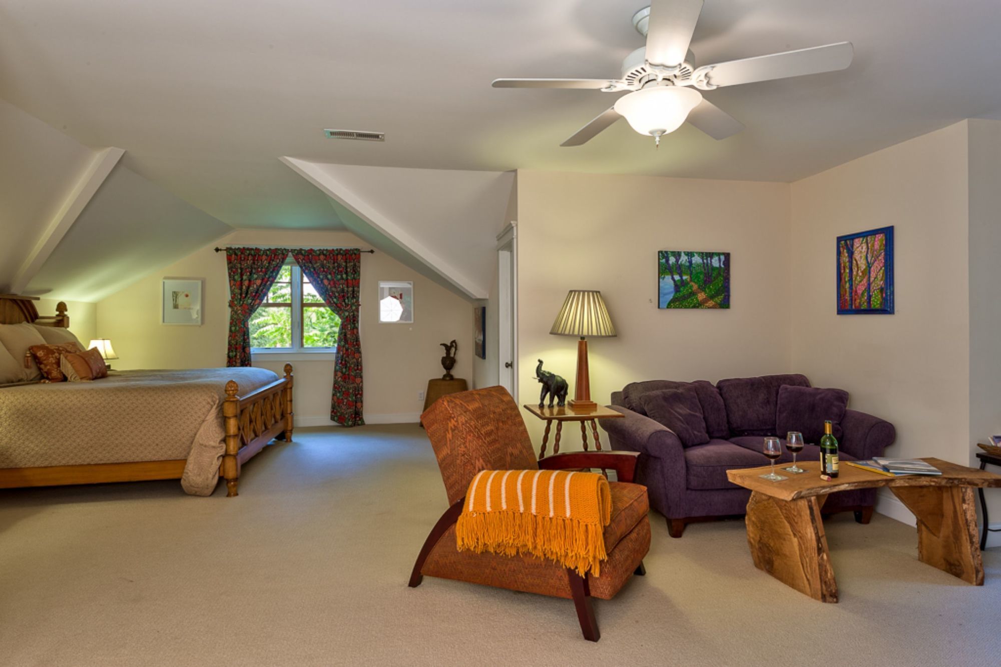 Hill House Bed & Breakfast Inn