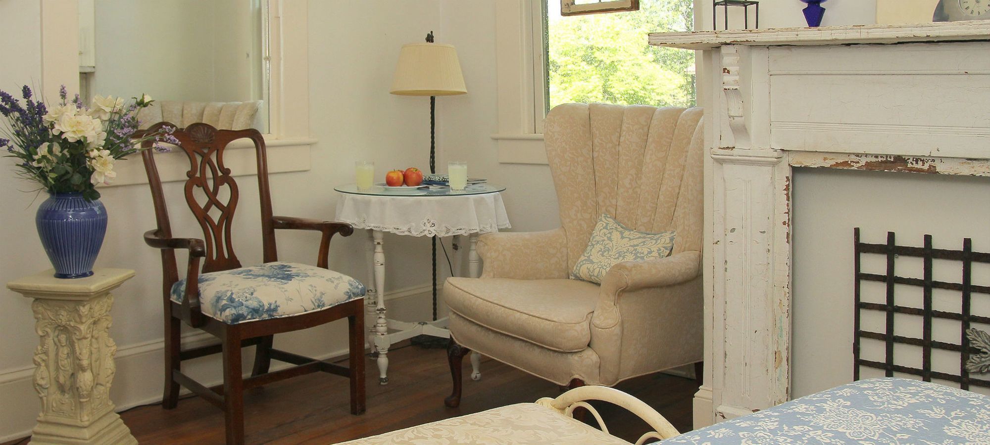 Hill House Bed & Breakfast Inn