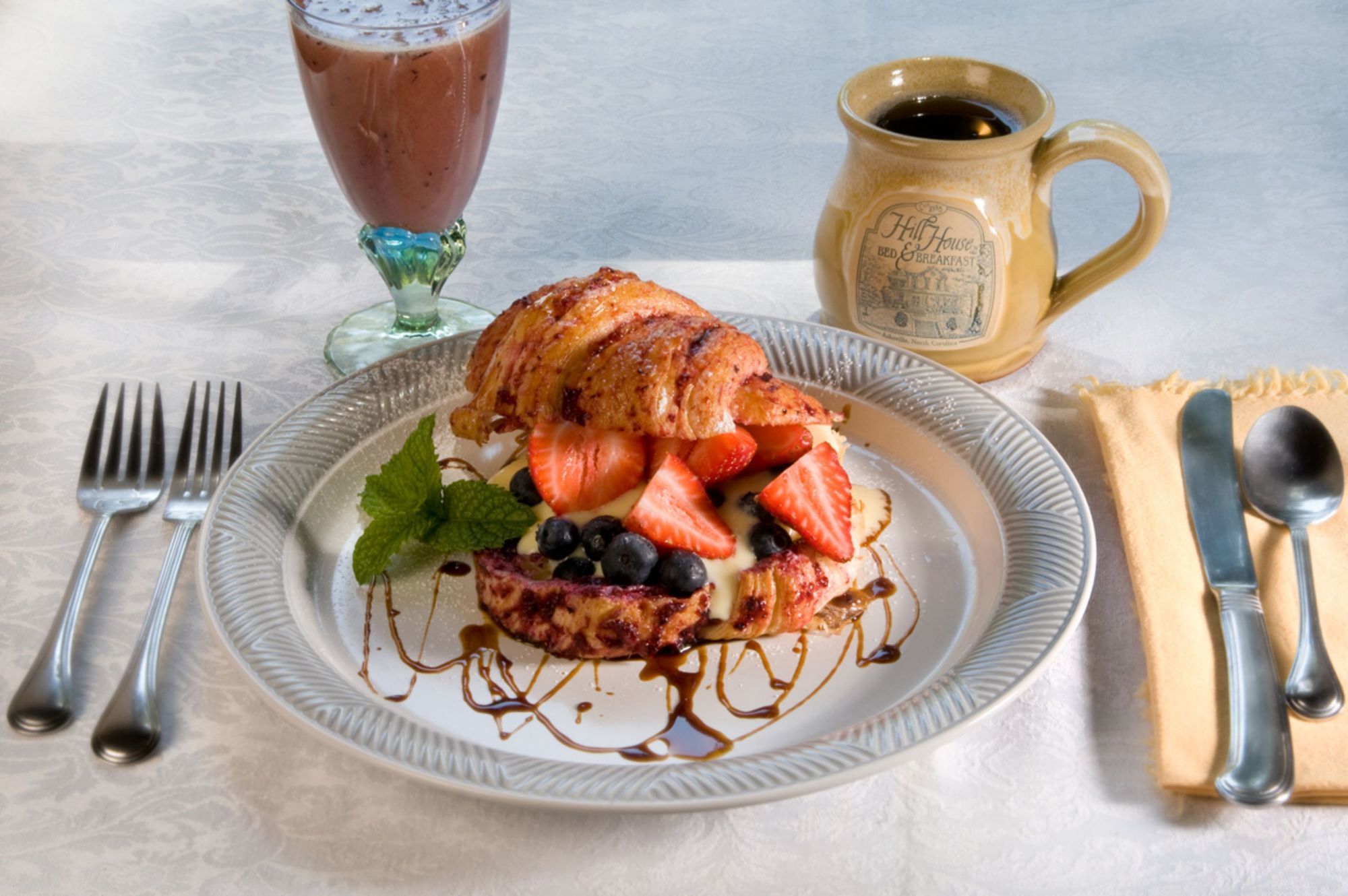 Hill House Bed & Breakfast Inn