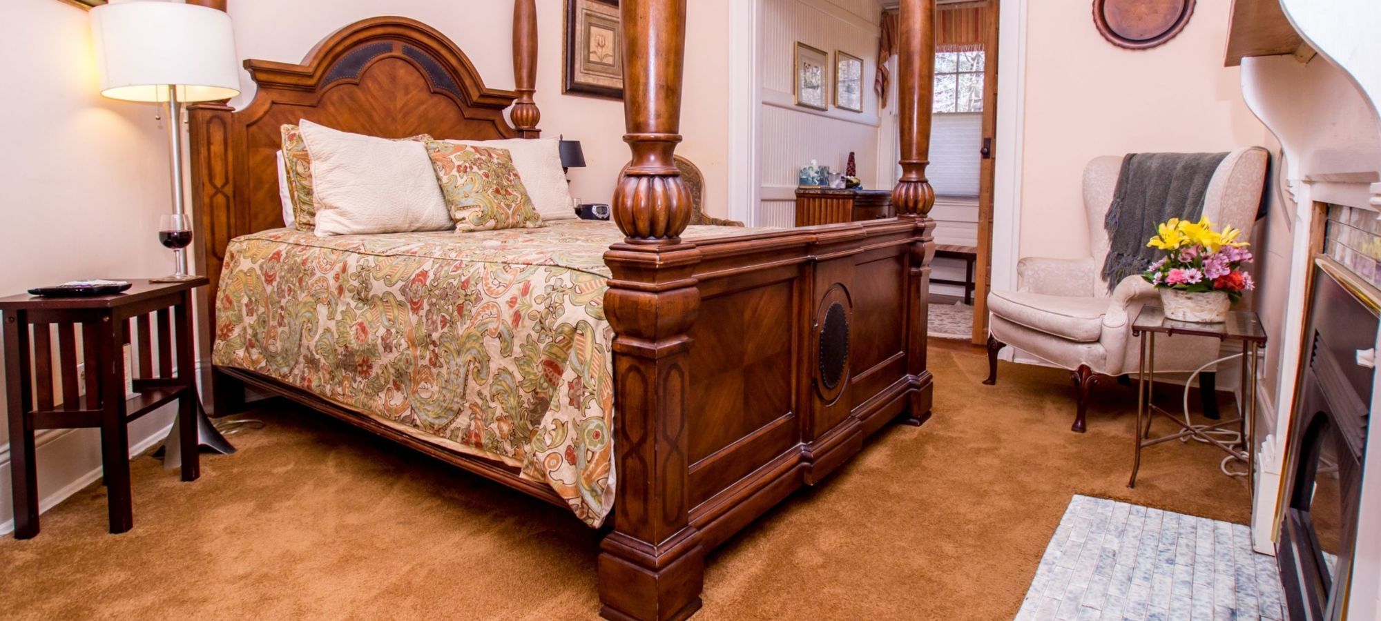 Hill House Bed & Breakfast Inn