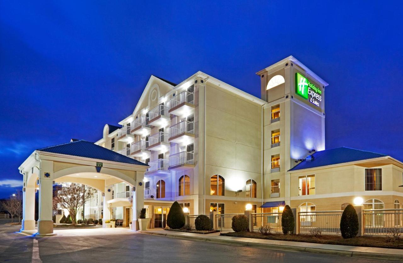 Holiday Inn Express & Suites Asheville SW - Outlet Ctr Area