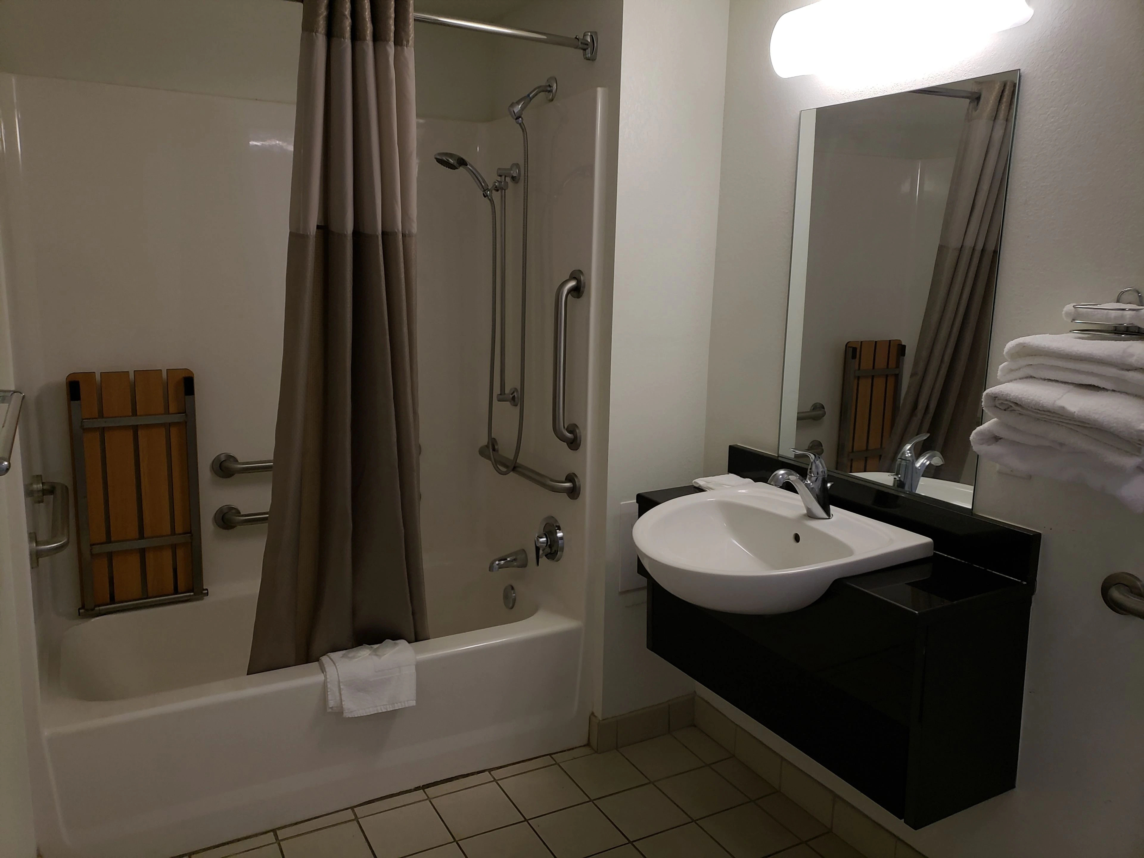 Super 8 by Wyndham Asheville/Biltmore
