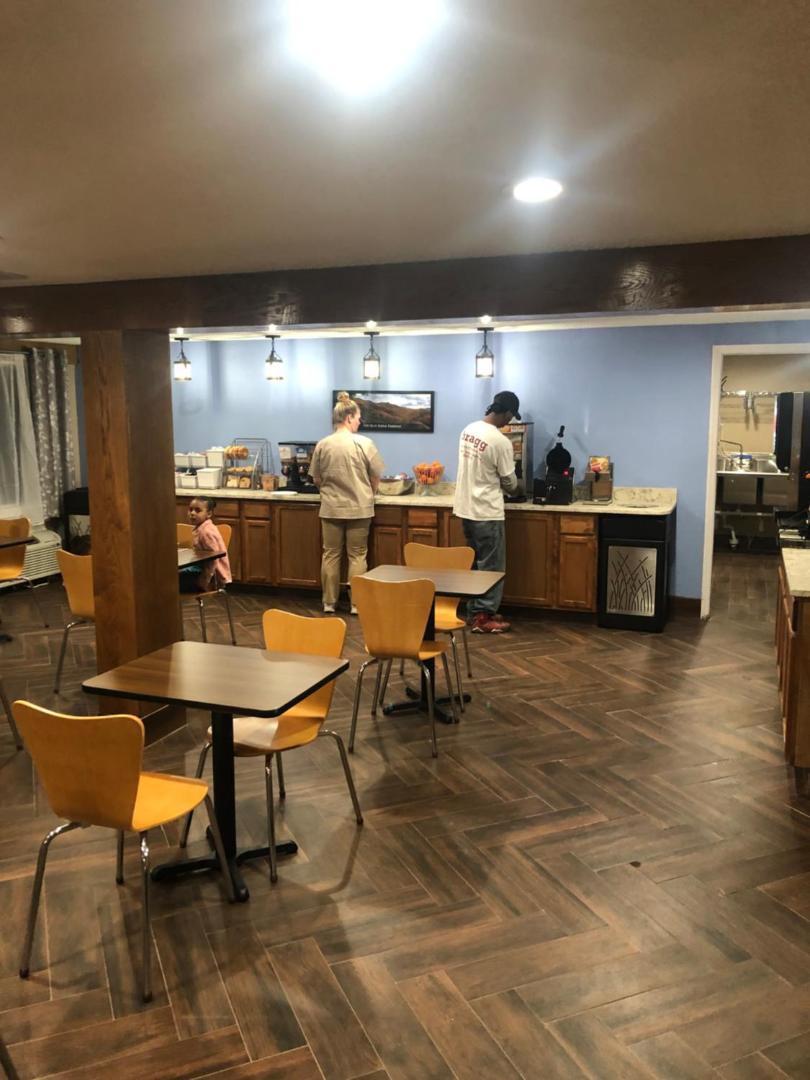 Super 8 by Wyndham Asheville/Biltmore