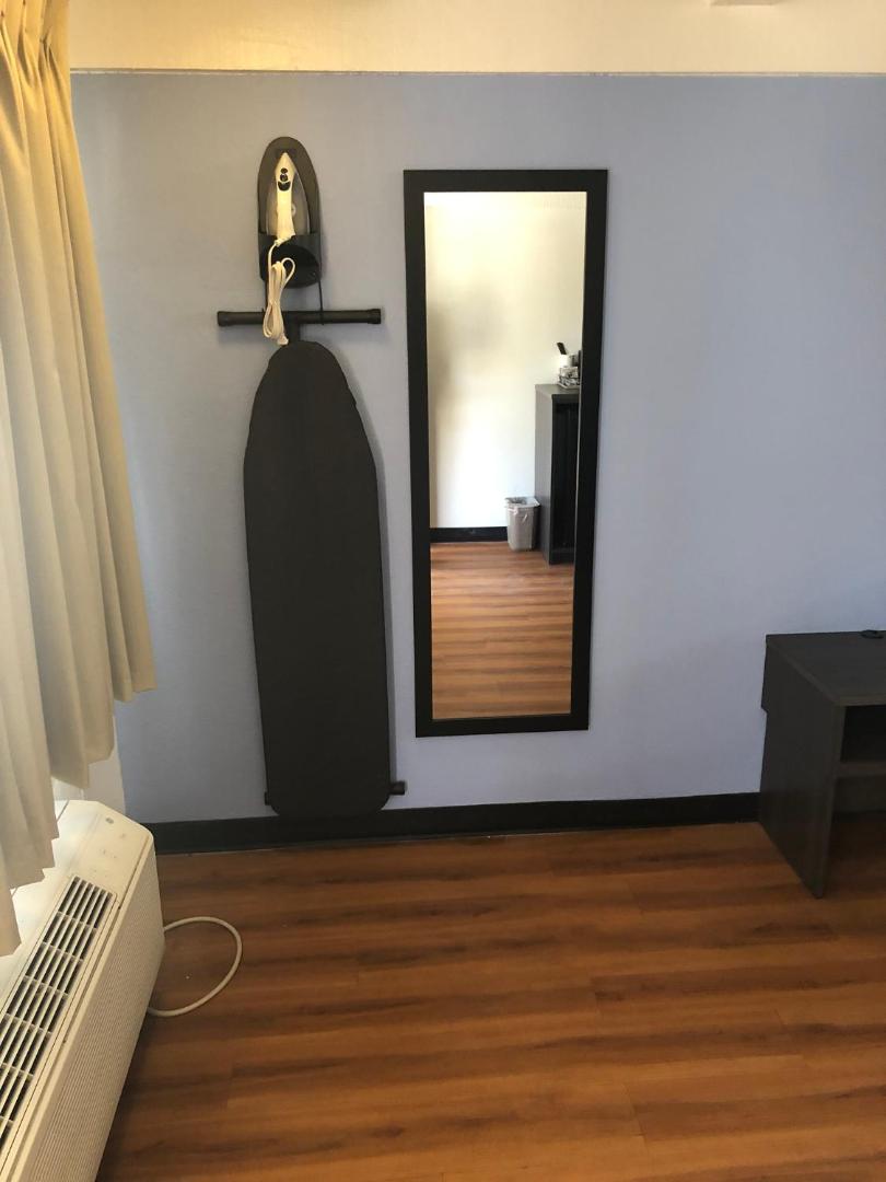 Super 8 by Wyndham Asheville/Biltmore