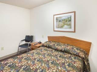WoodSpring Suites Asheville