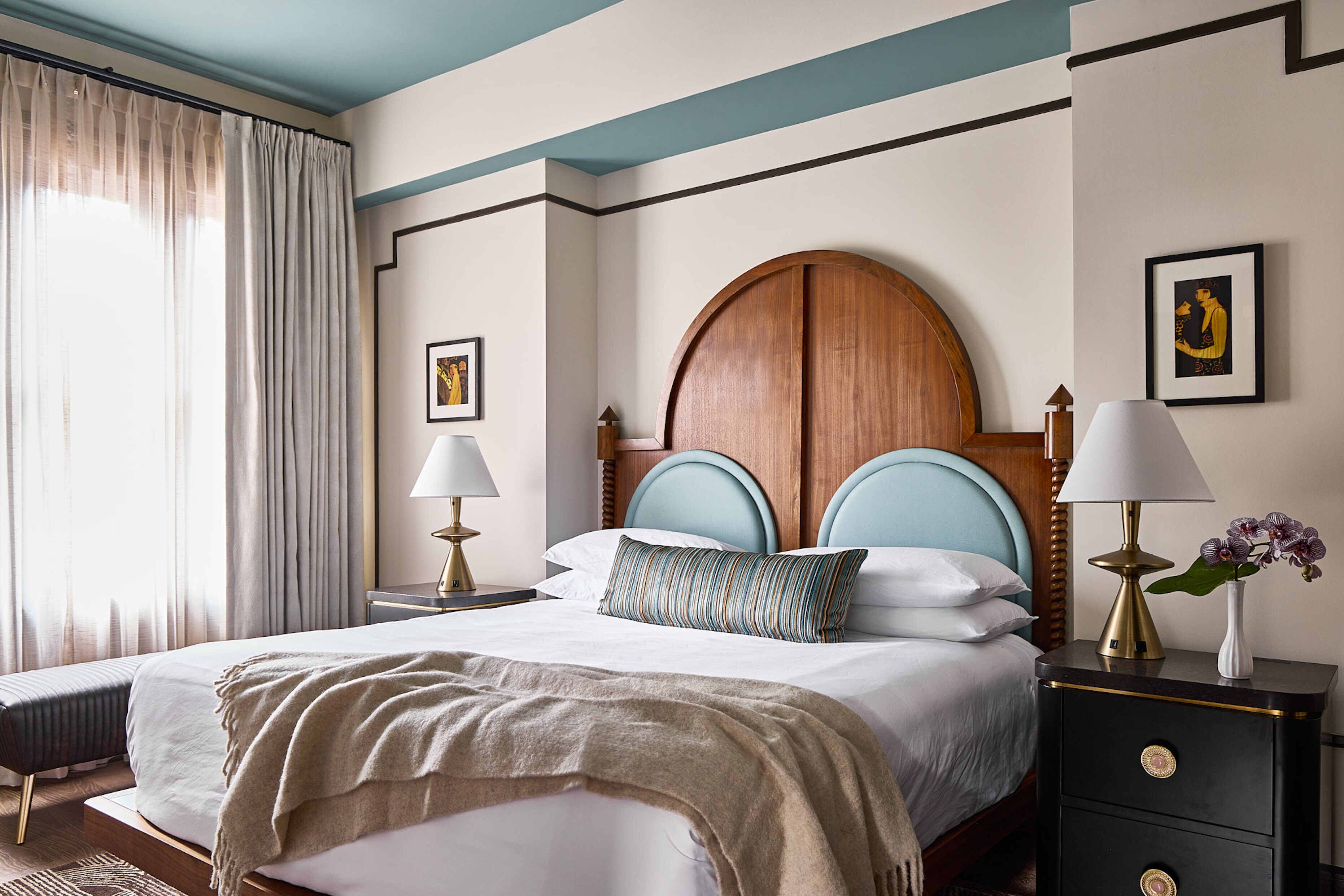 Zelda Dearest Hotel