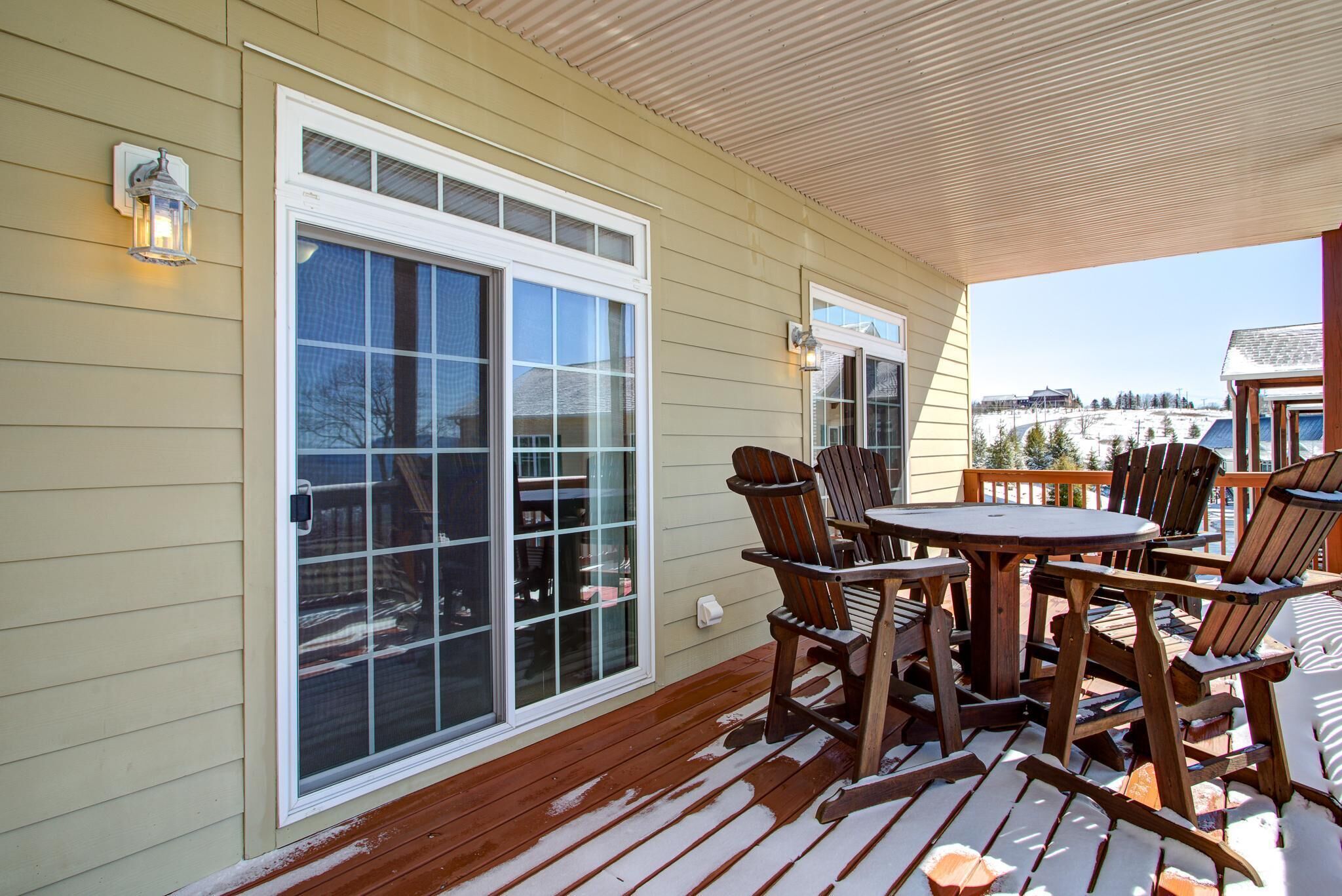 Klonteska Condominiums By VCI Real Estate Services