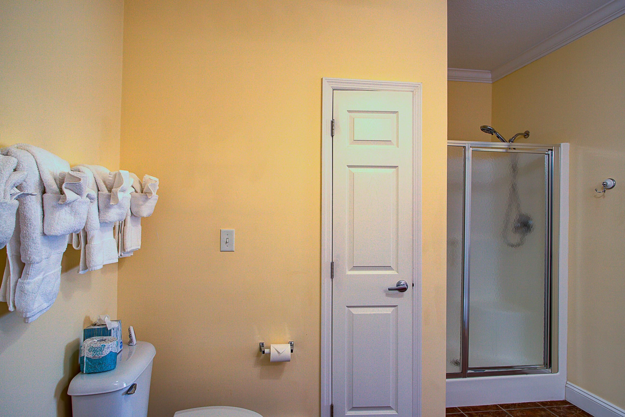 Klonteska Condominiums By VCI Real Estate Services