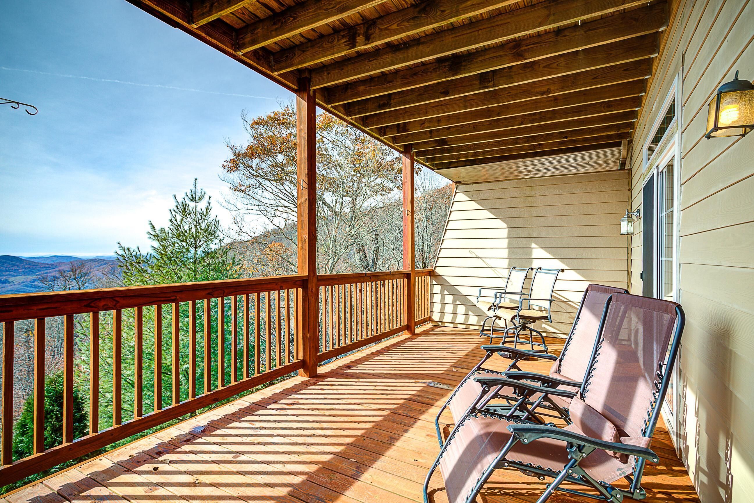 Klonteska Condominiums By VCI Real Estate Services