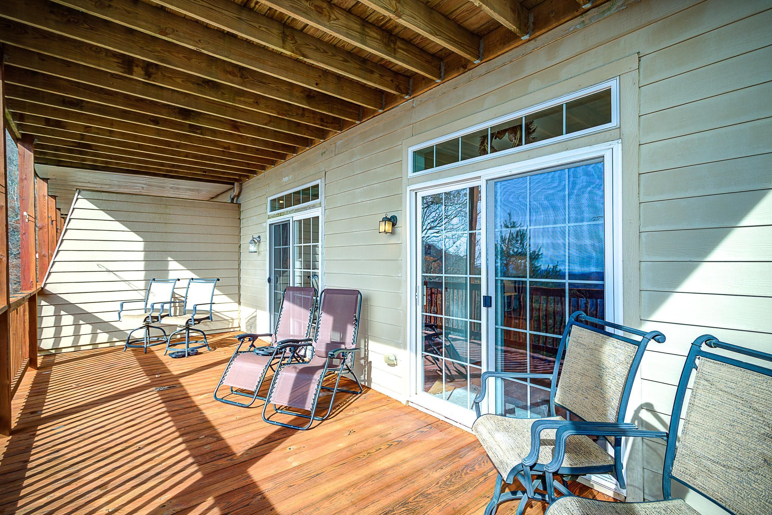 Klonteska Condominiums By VCI Real Estate Services