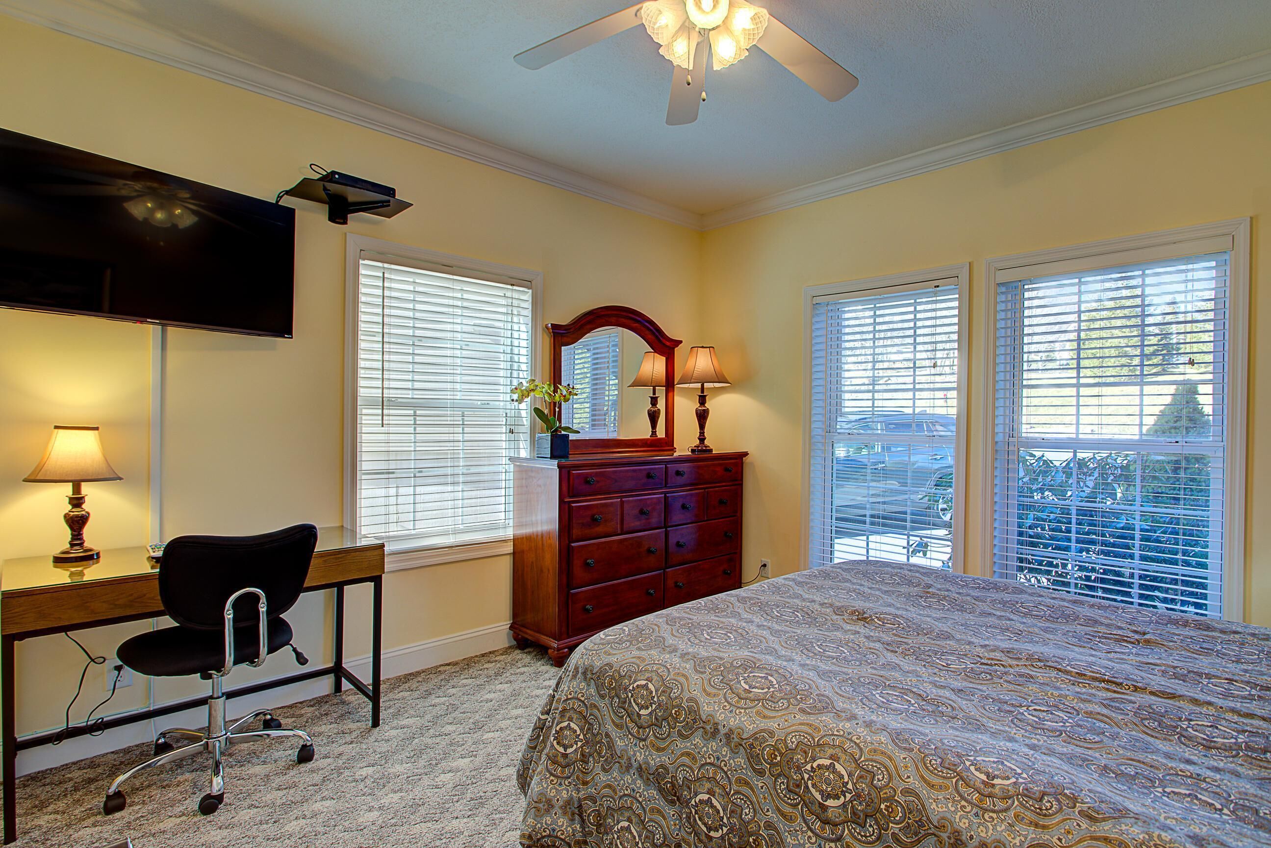 Klonteska Condominiums By VCI Real Estate Services