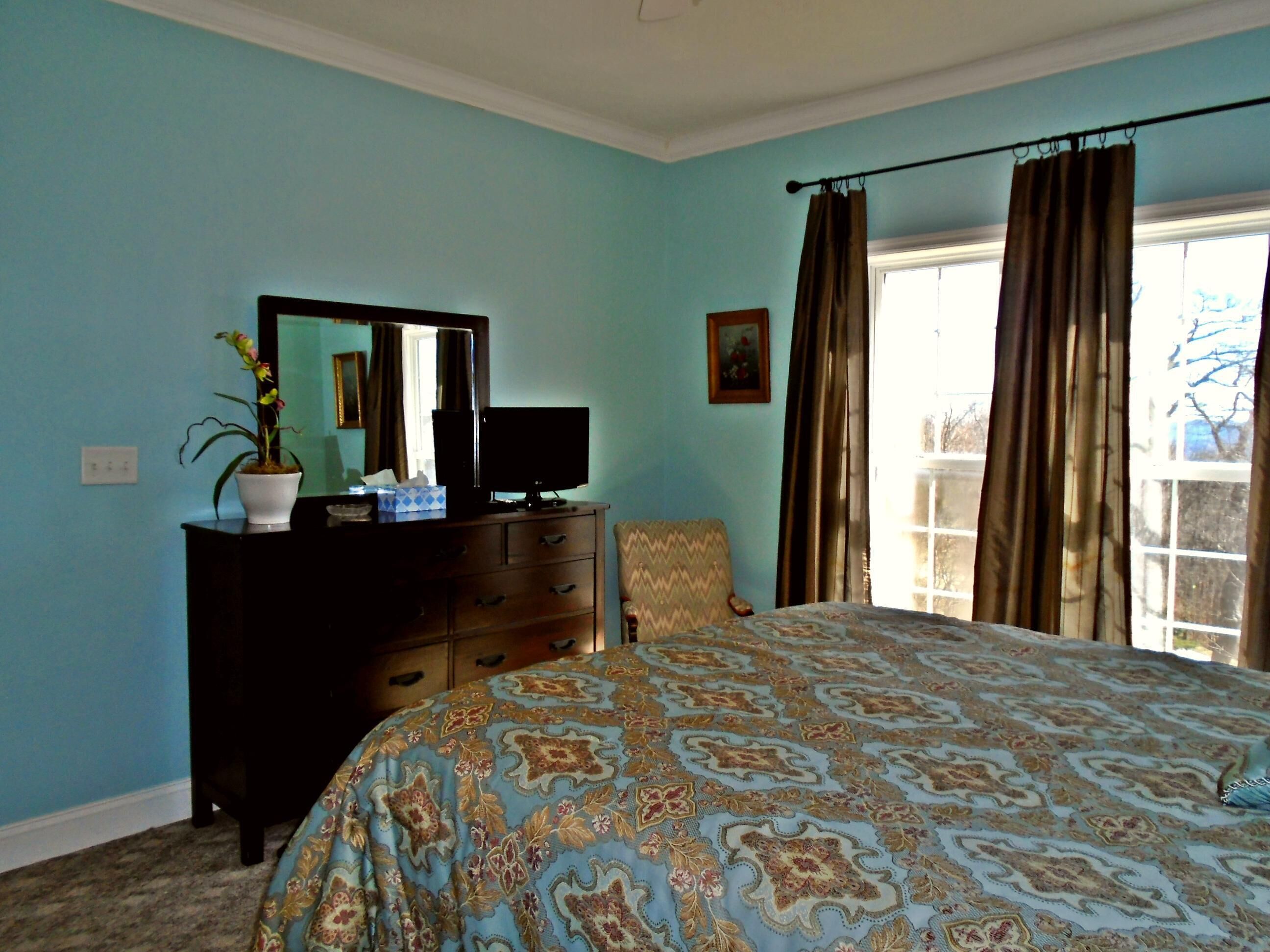 Klonteska Condominiums By VCI Real Estate Services