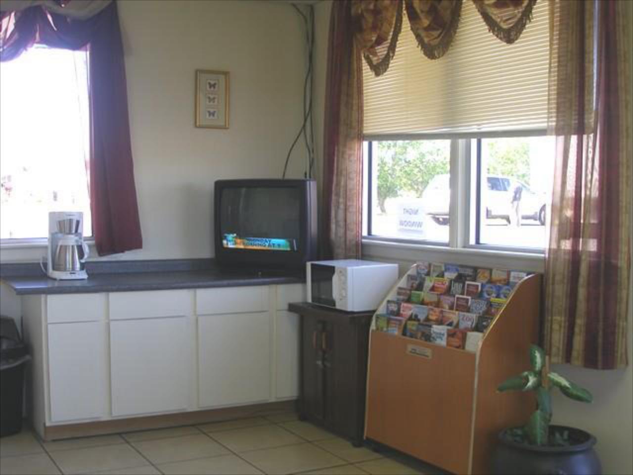 Red Carpet Inn Battleboro