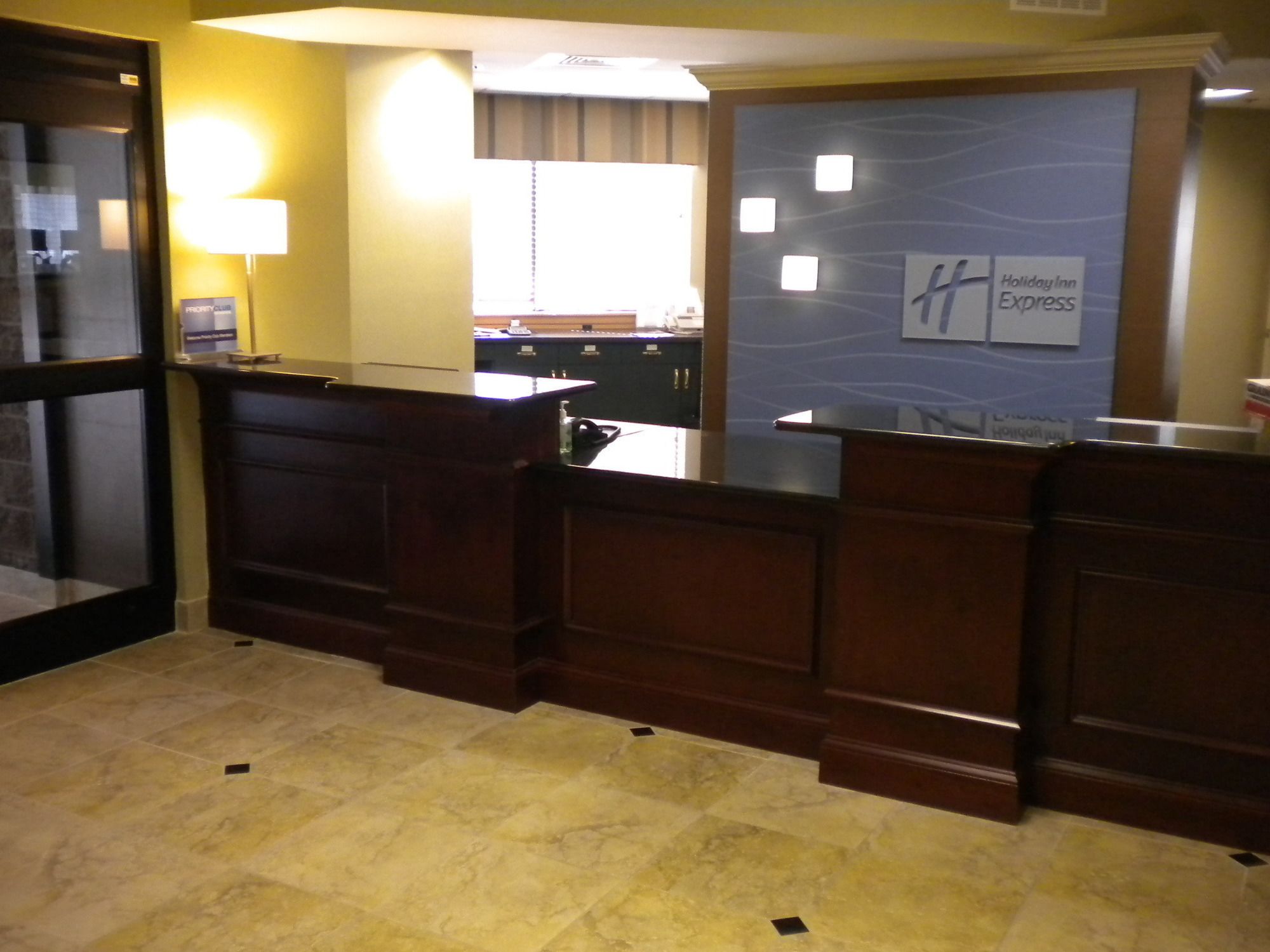 Holiday Inn Express Blowing Rock South