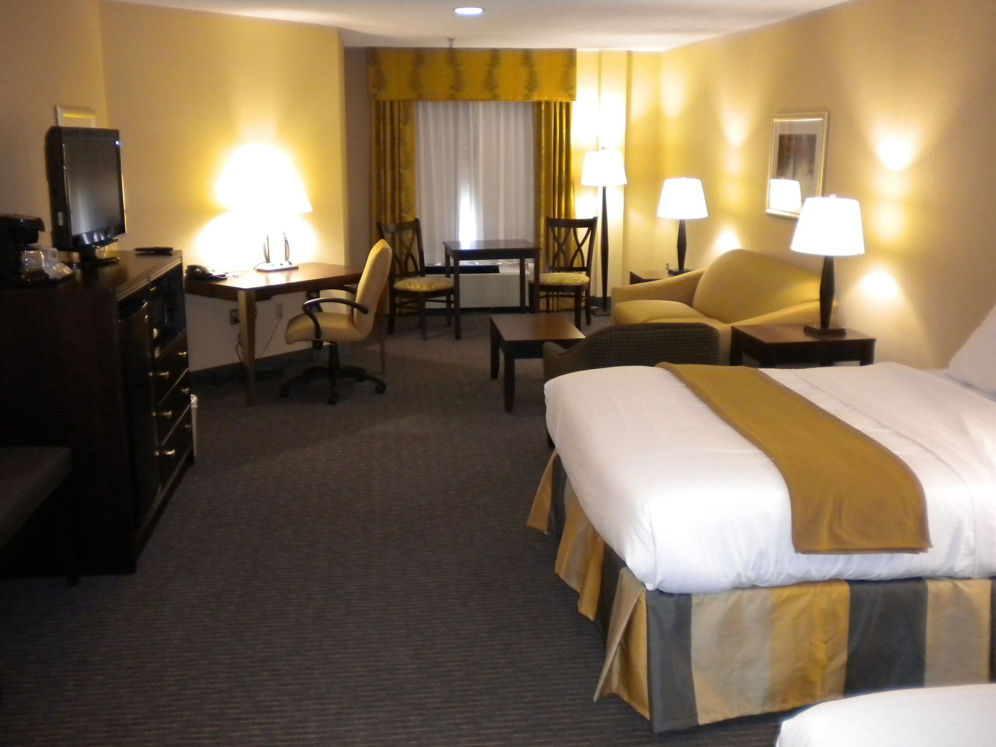 Holiday Inn Express Blowing Rock South