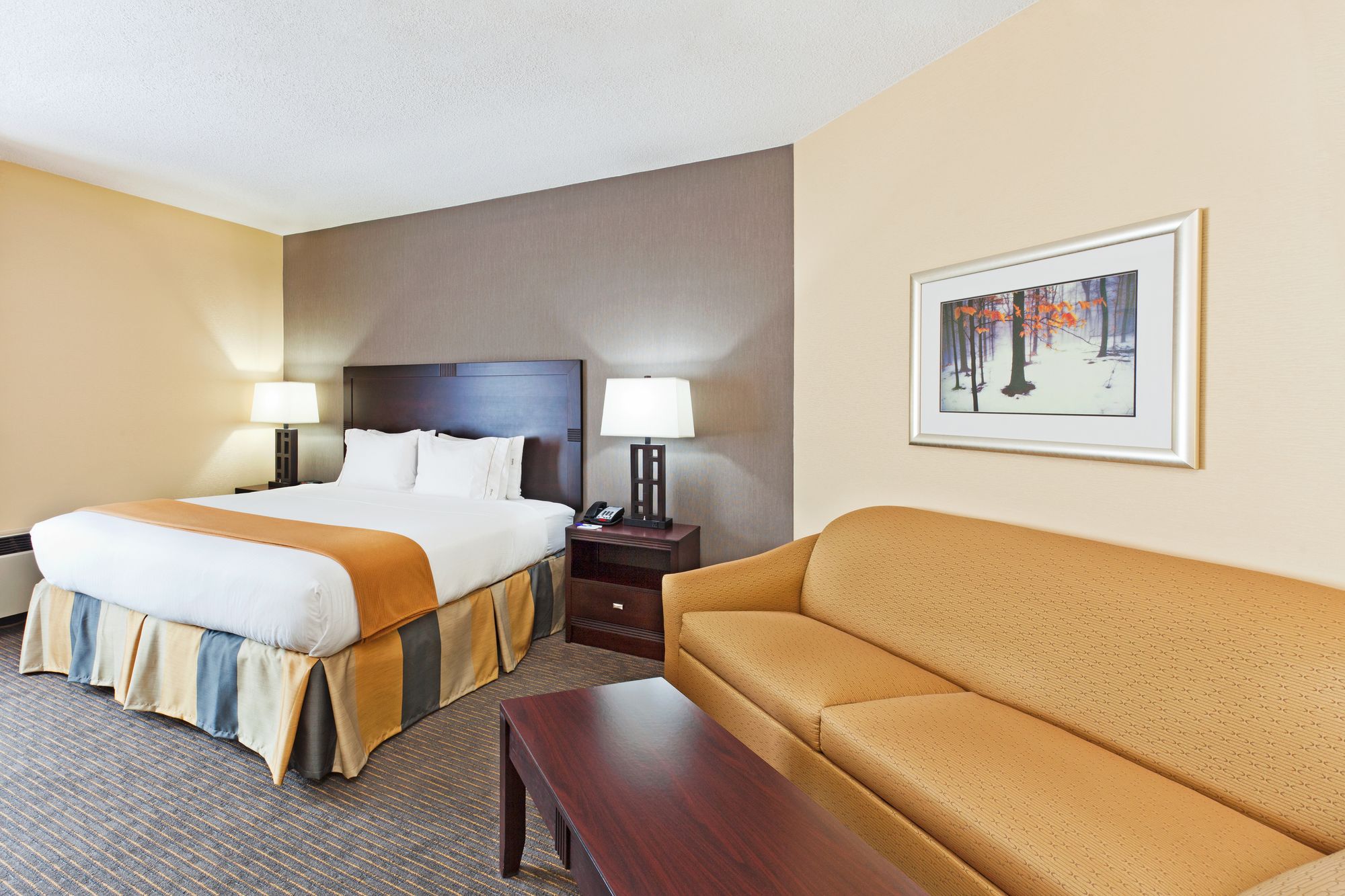 Holiday Inn Express Blowing Rock South