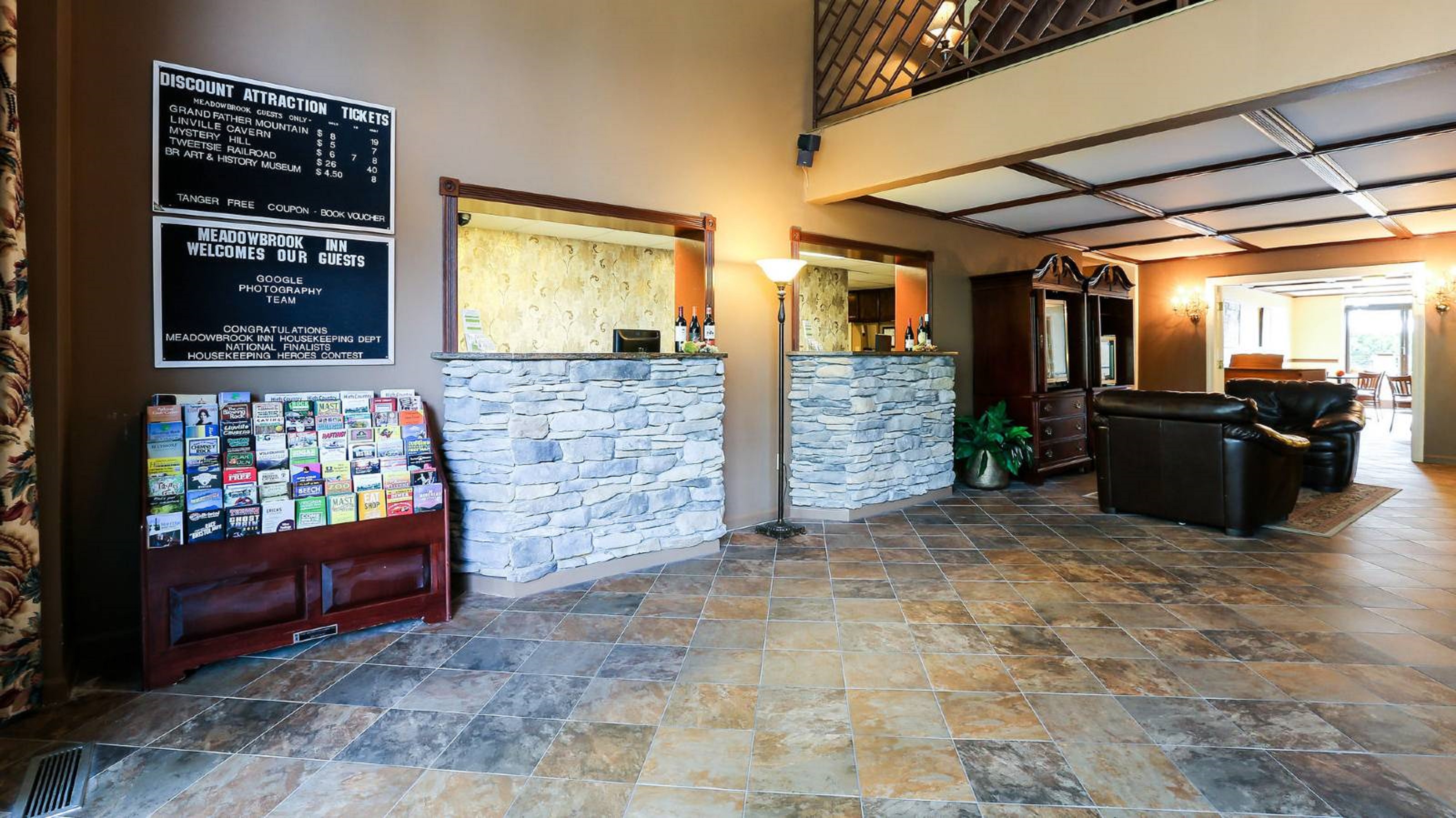 Meadowbrook Inn & Suites