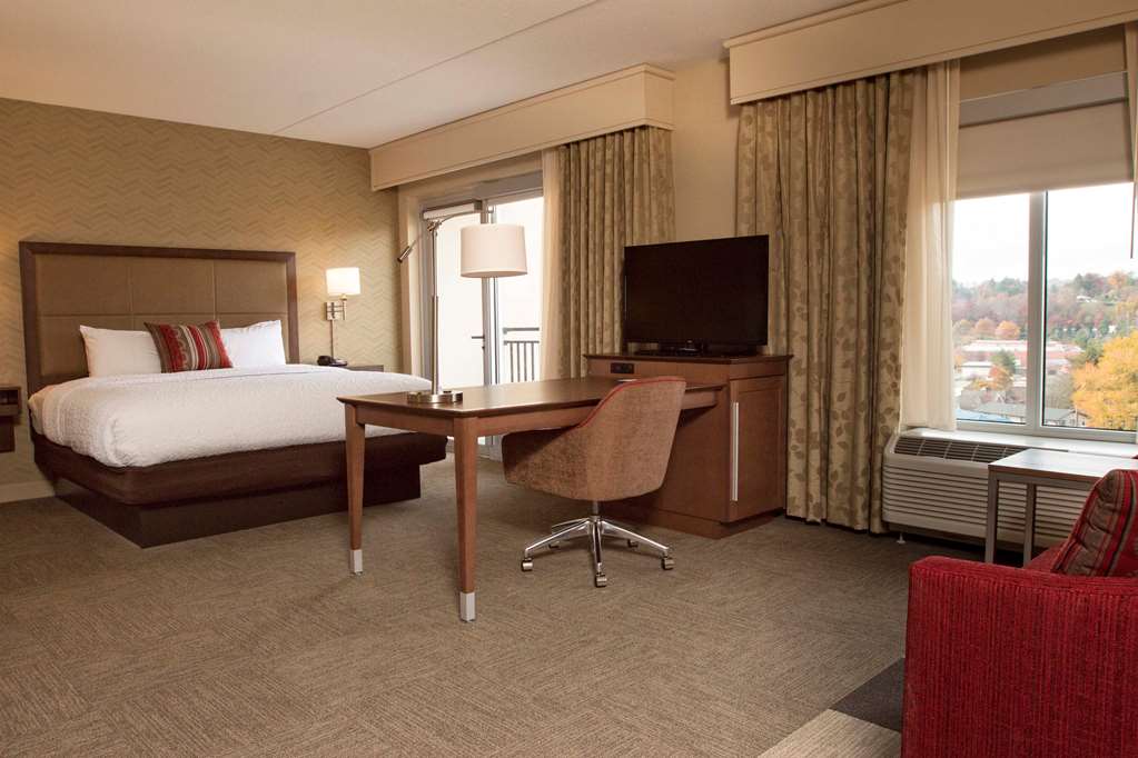 Hampton Inn & Suites Boone