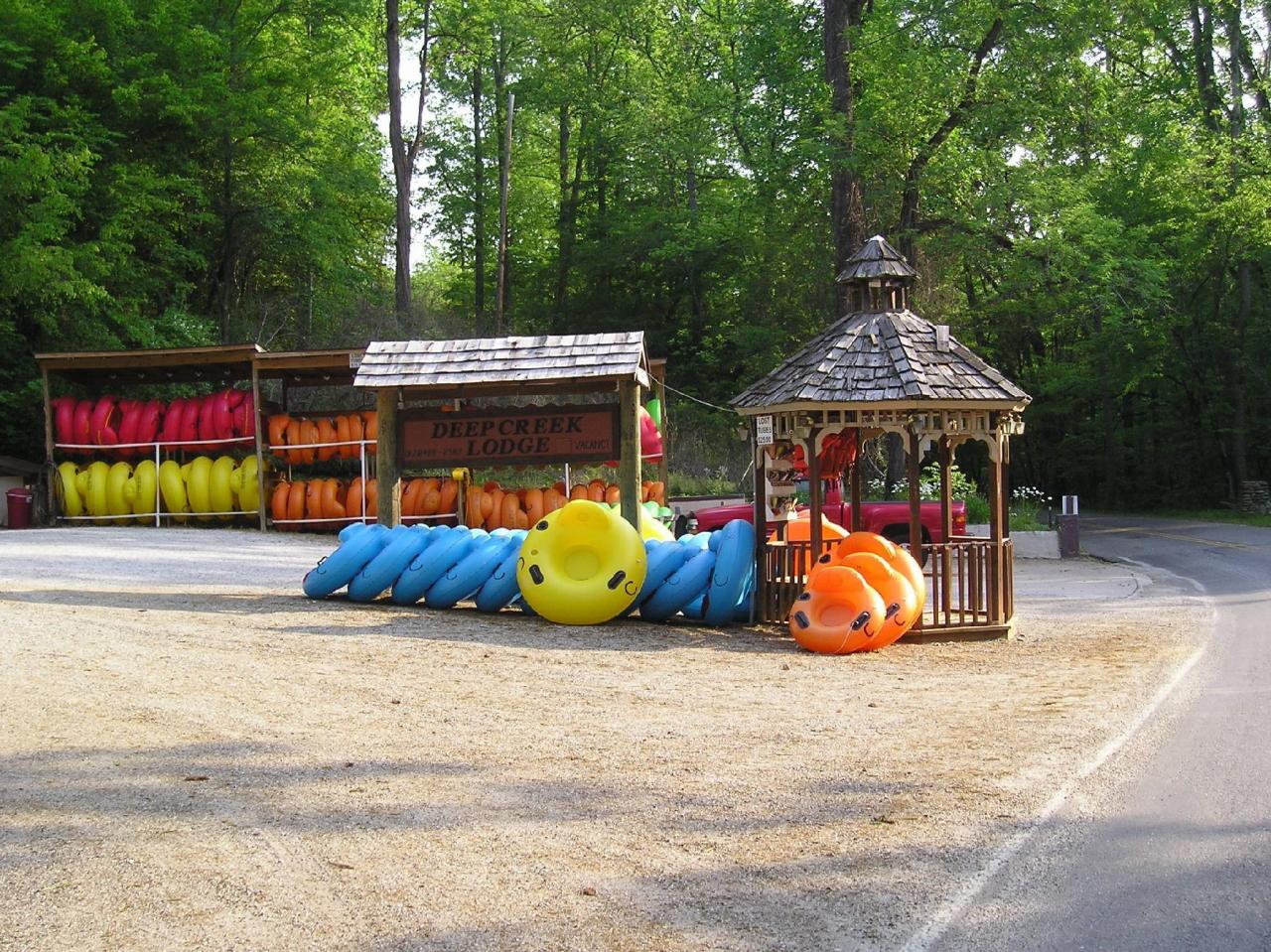 Deep Creek Lodge