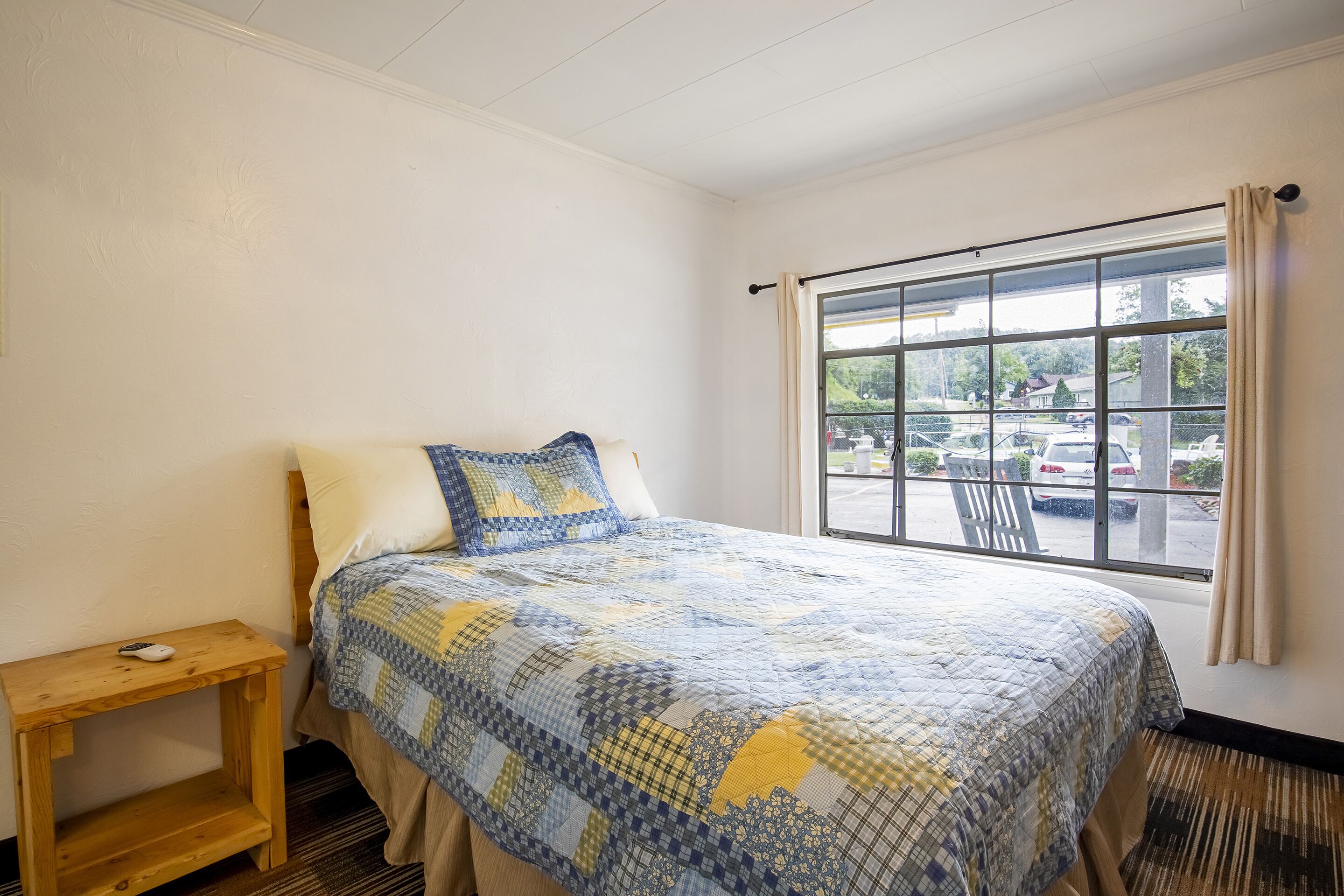 Lloyd's on The River Country Inn by OYO