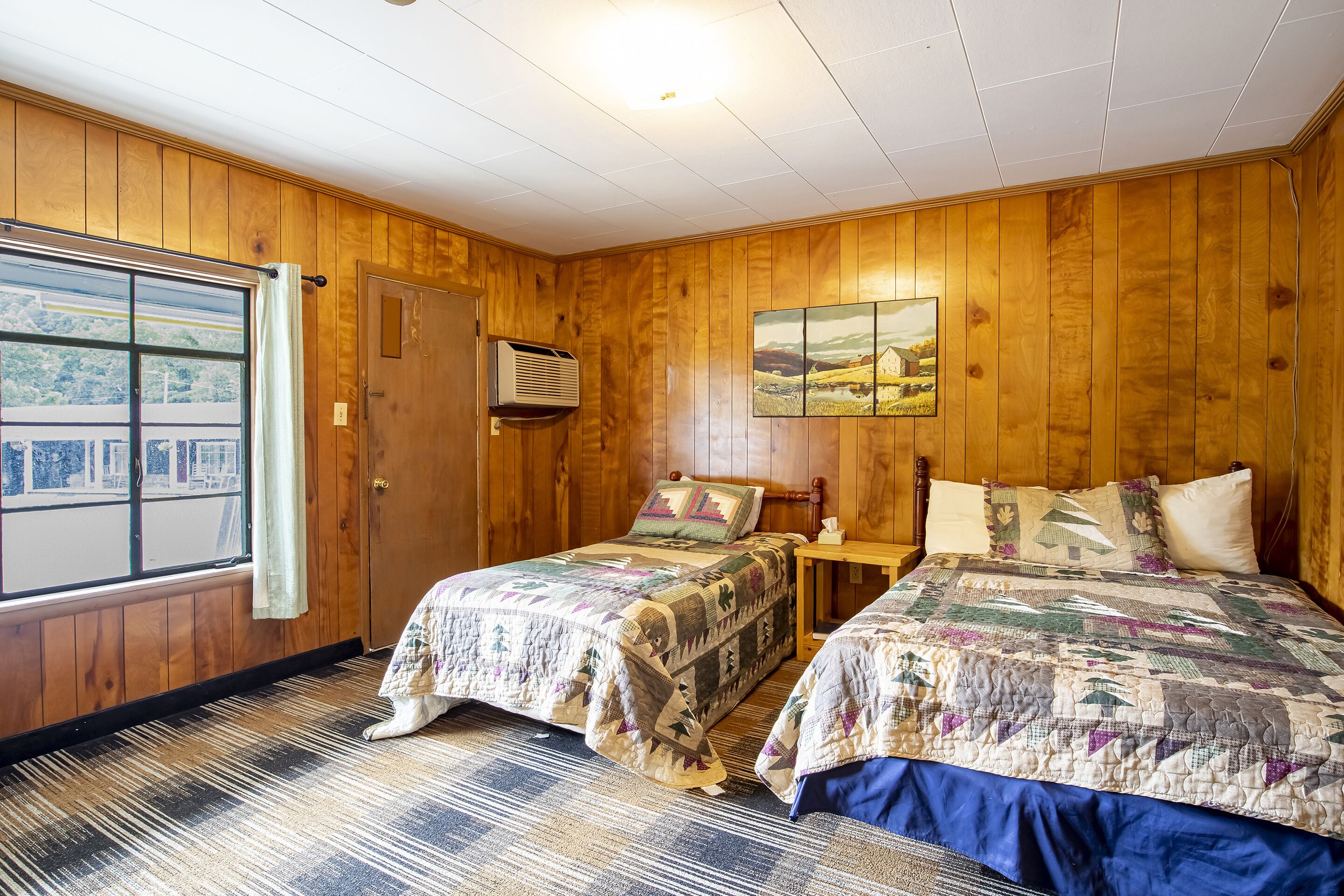 Lloyd's on The River Country Inn by OYO