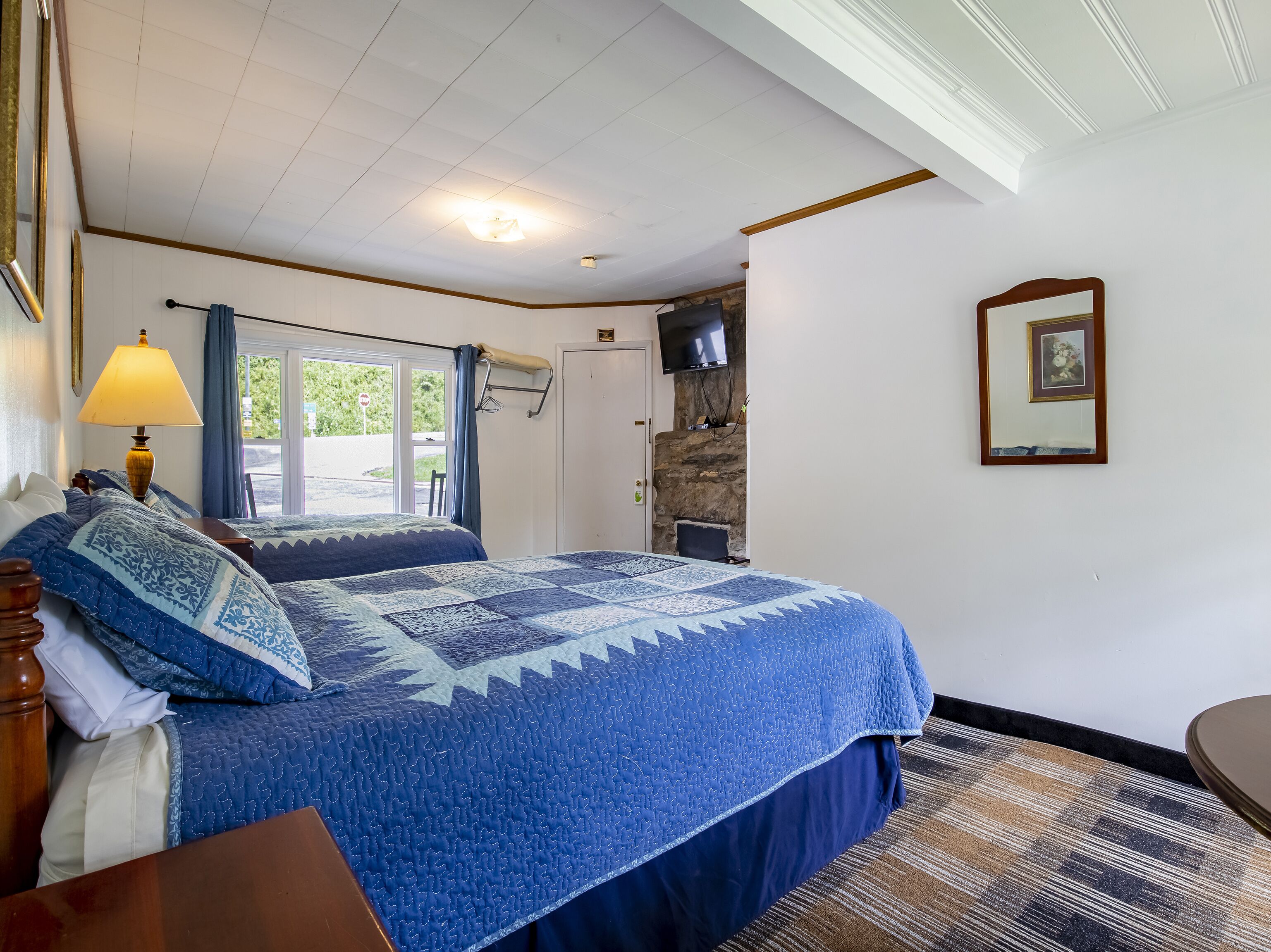 Lloyd's on The River Country Inn by OYO