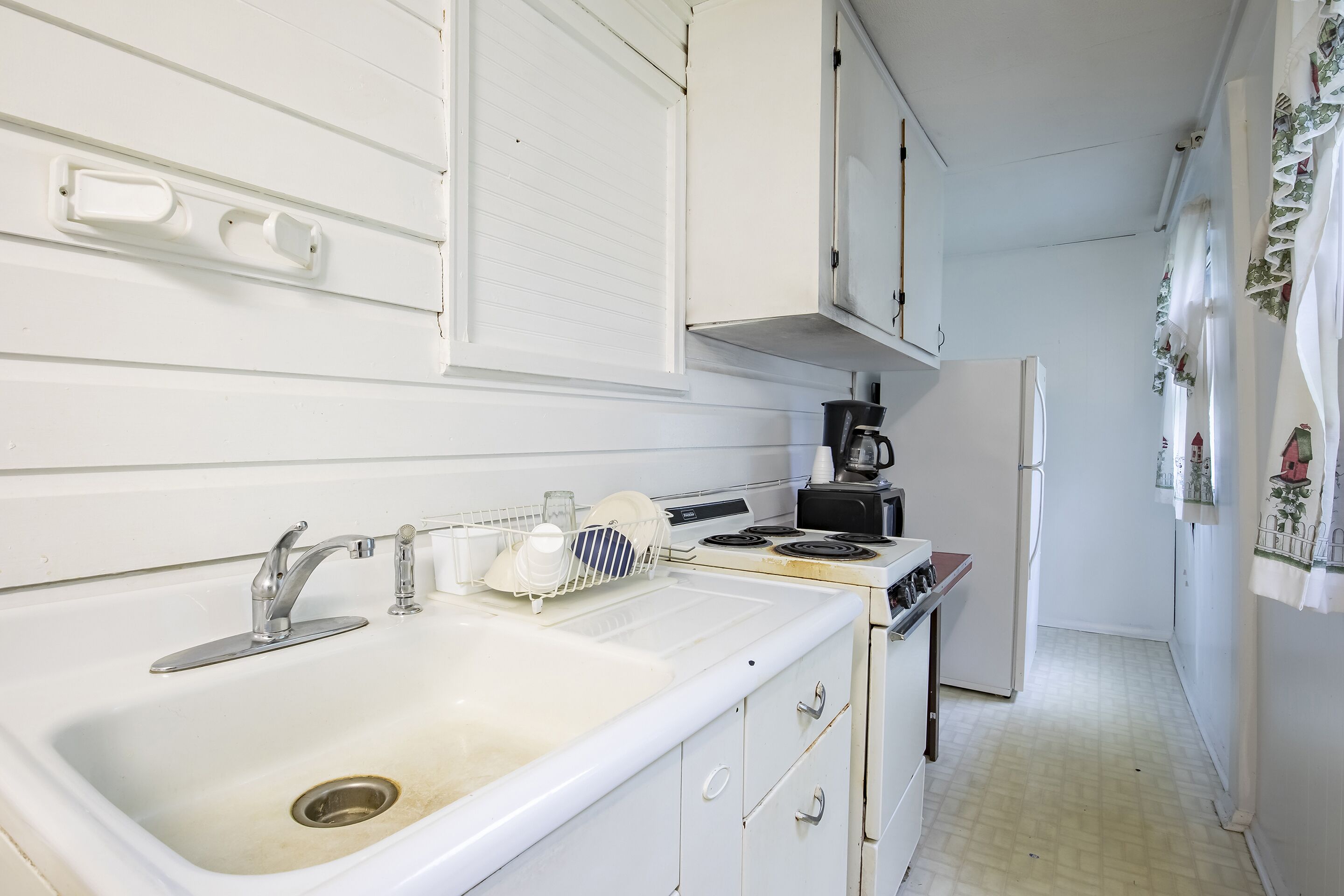 Lloyd's on The River Country Inn by OYO