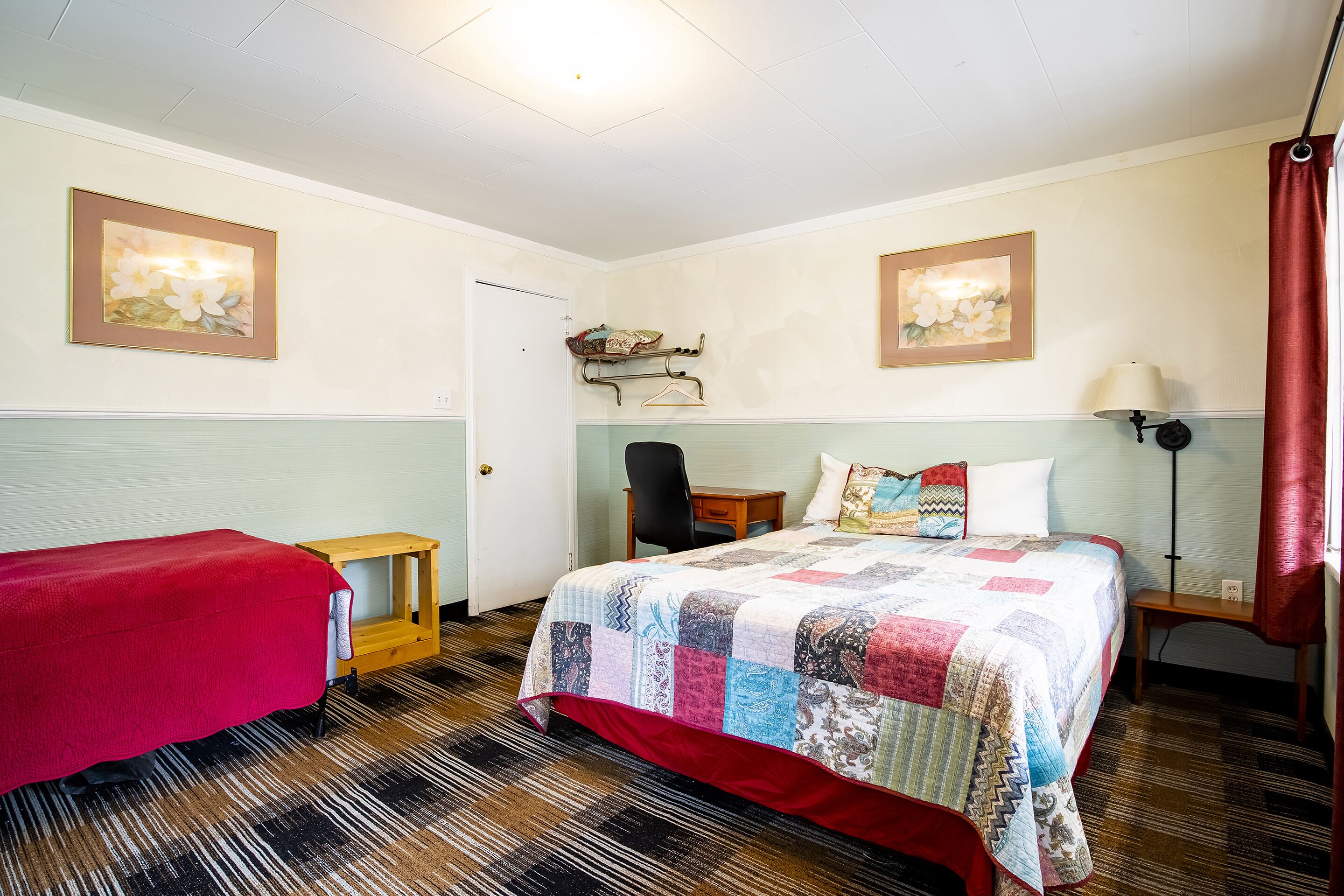 Lloyd's on The River Country Inn by OYO