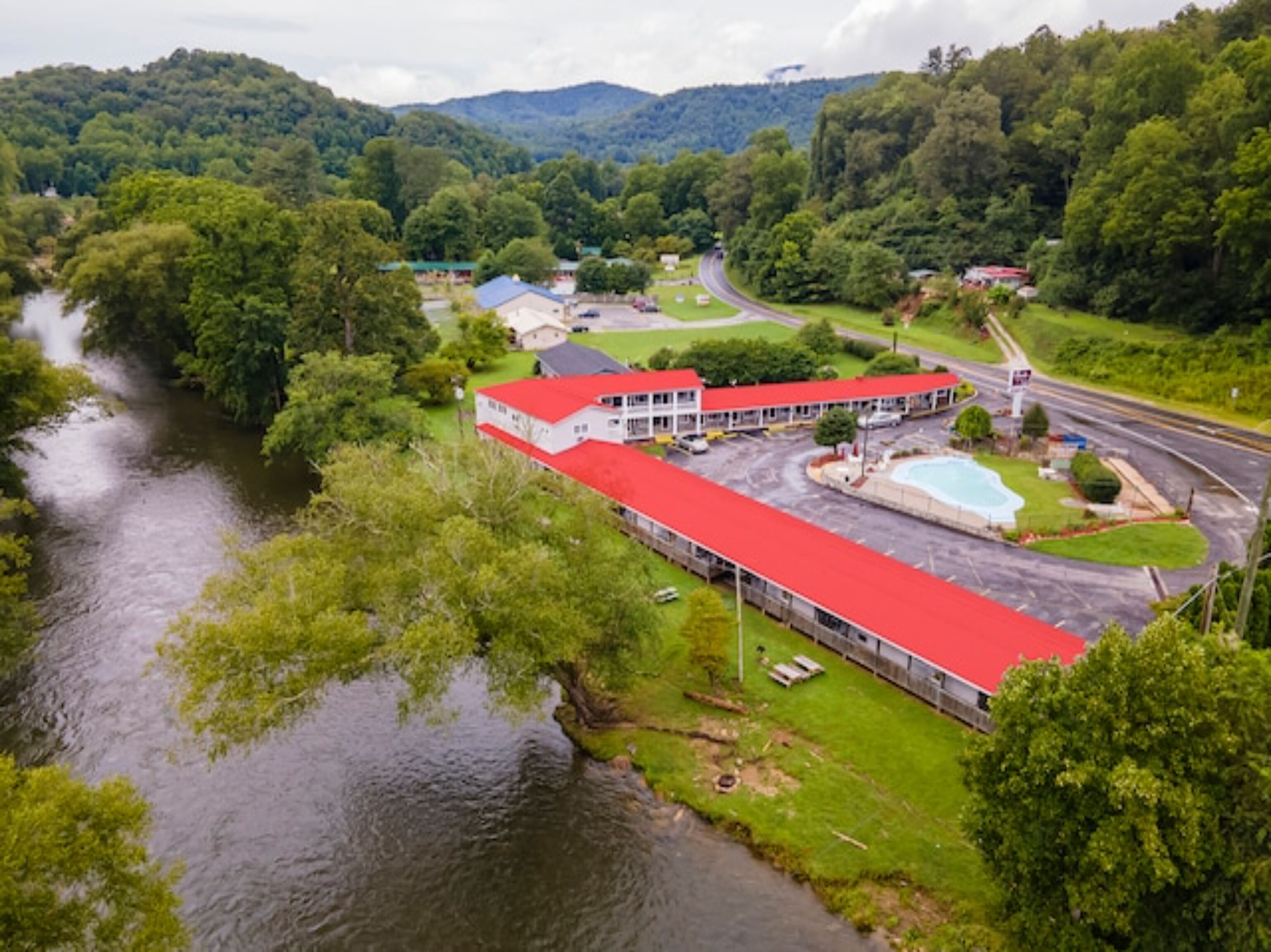 Lloyd's on The River Country Inn by OYO