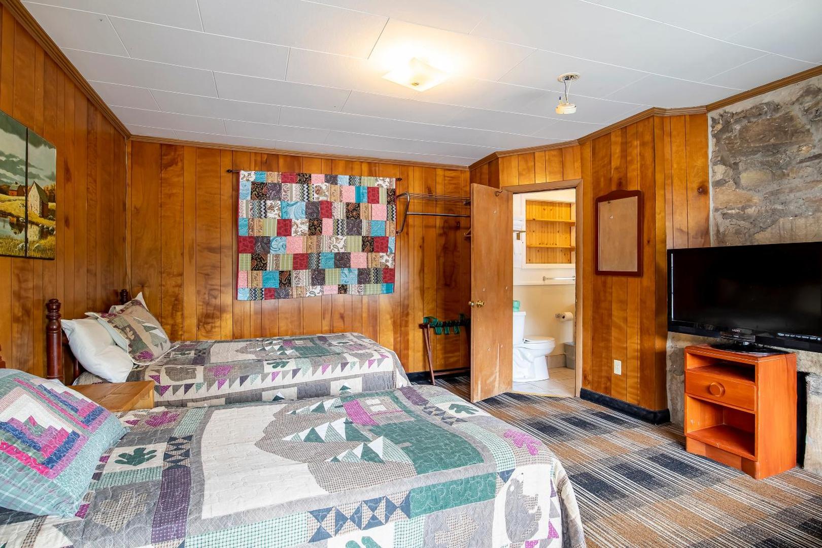 Lloyd's on The River Country Inn by OYO