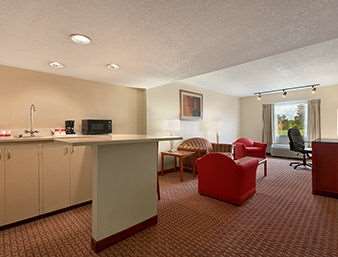 Ramada Hotel & Conference Center by Wyndham, Burlington