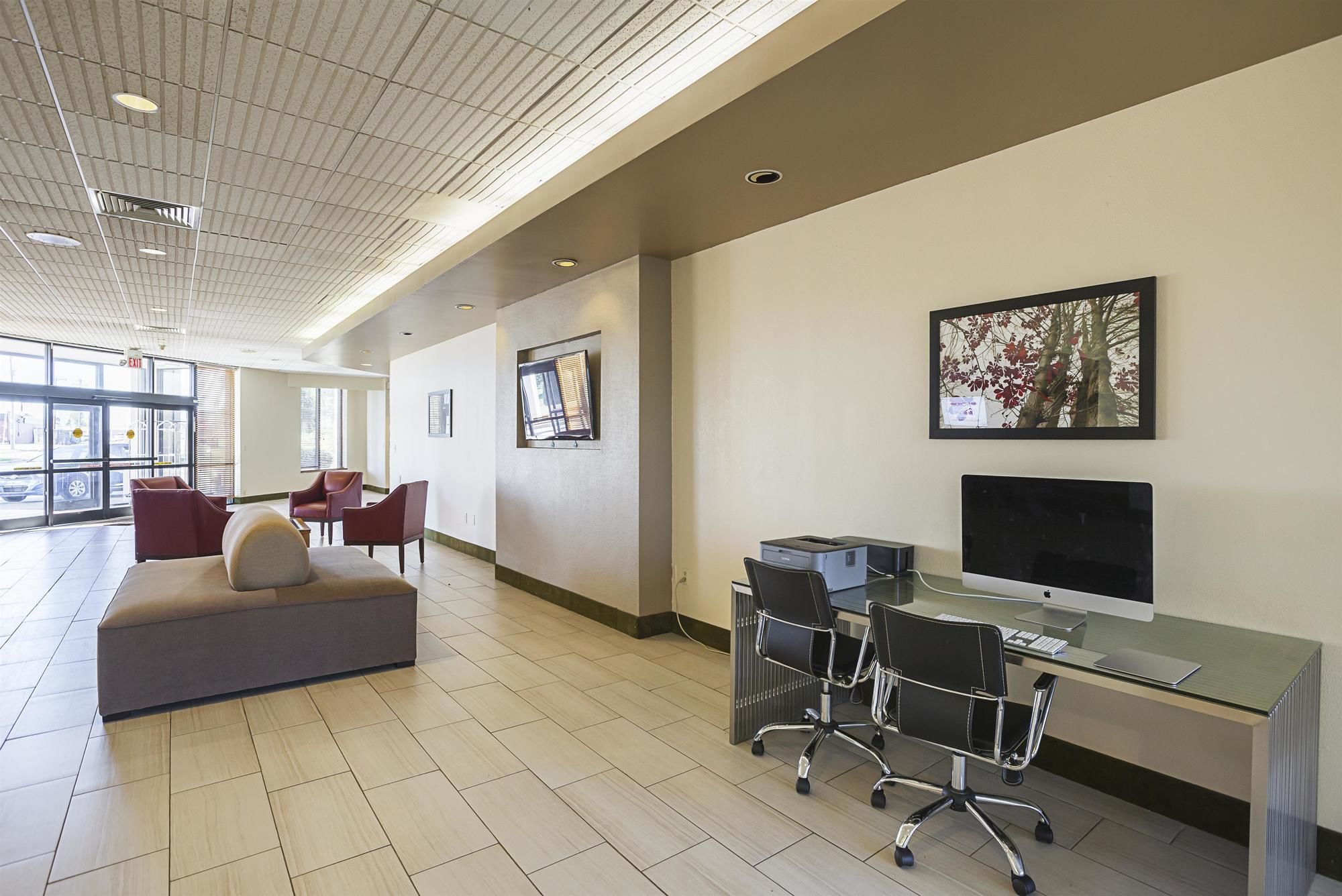 OYO Hotel Burlington South