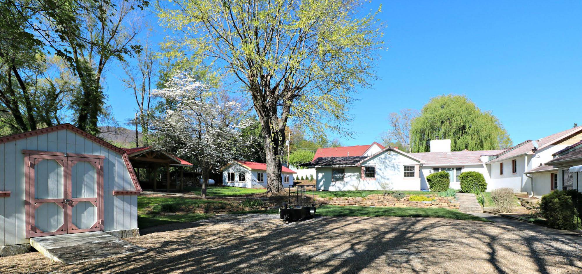 Carolina Country Inn