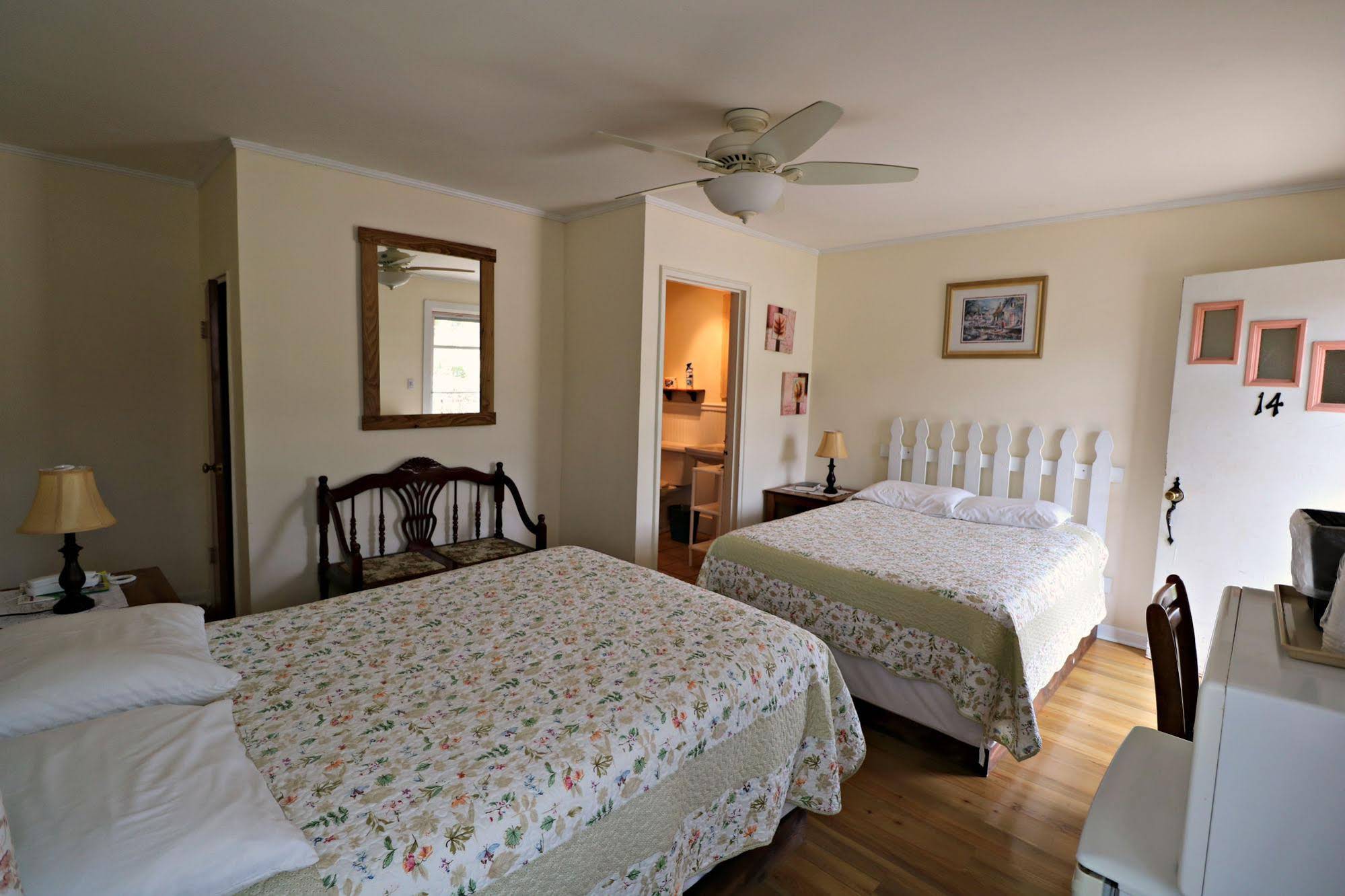 Carolina Country Inn