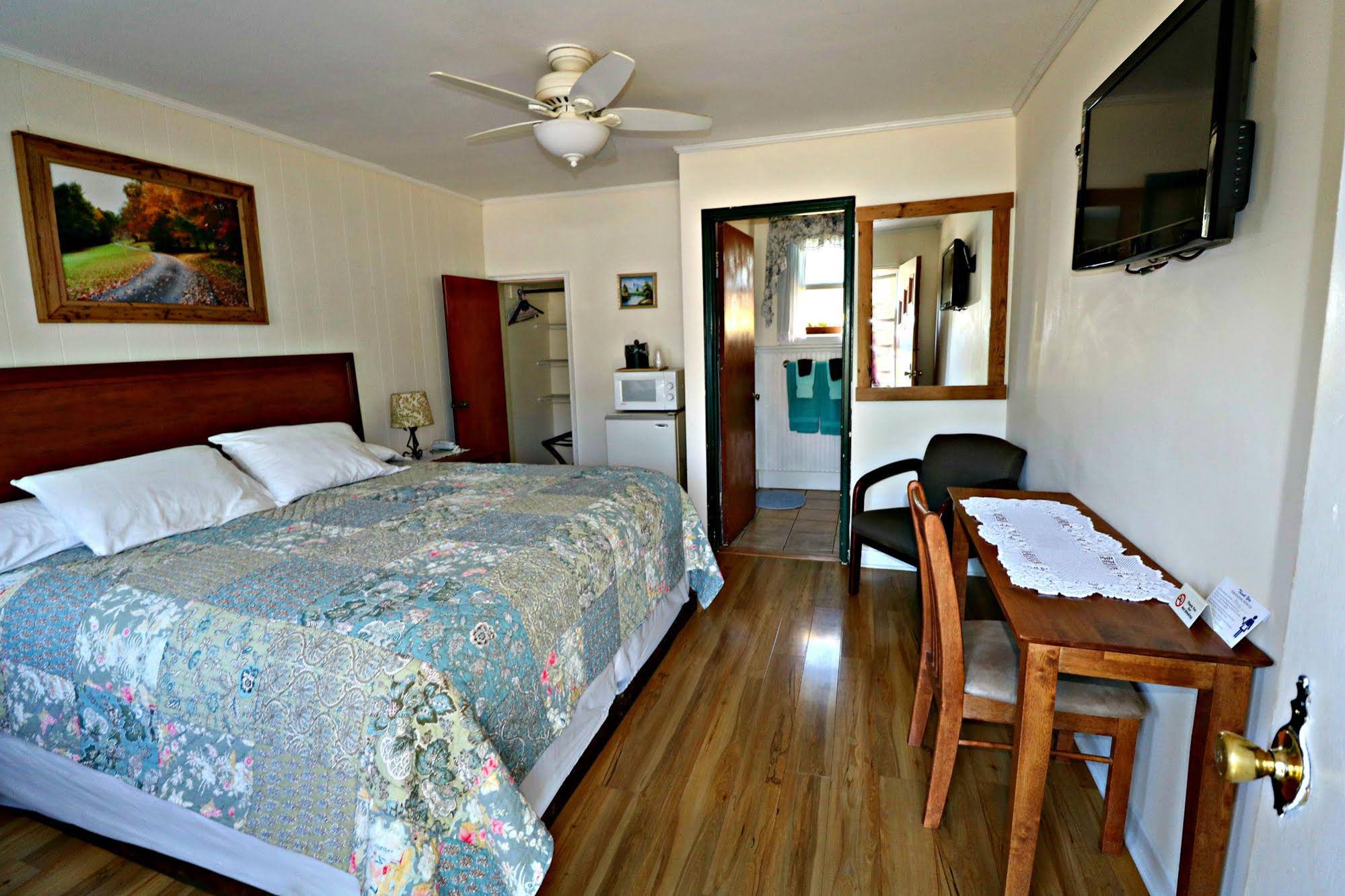 Carolina Country Inn